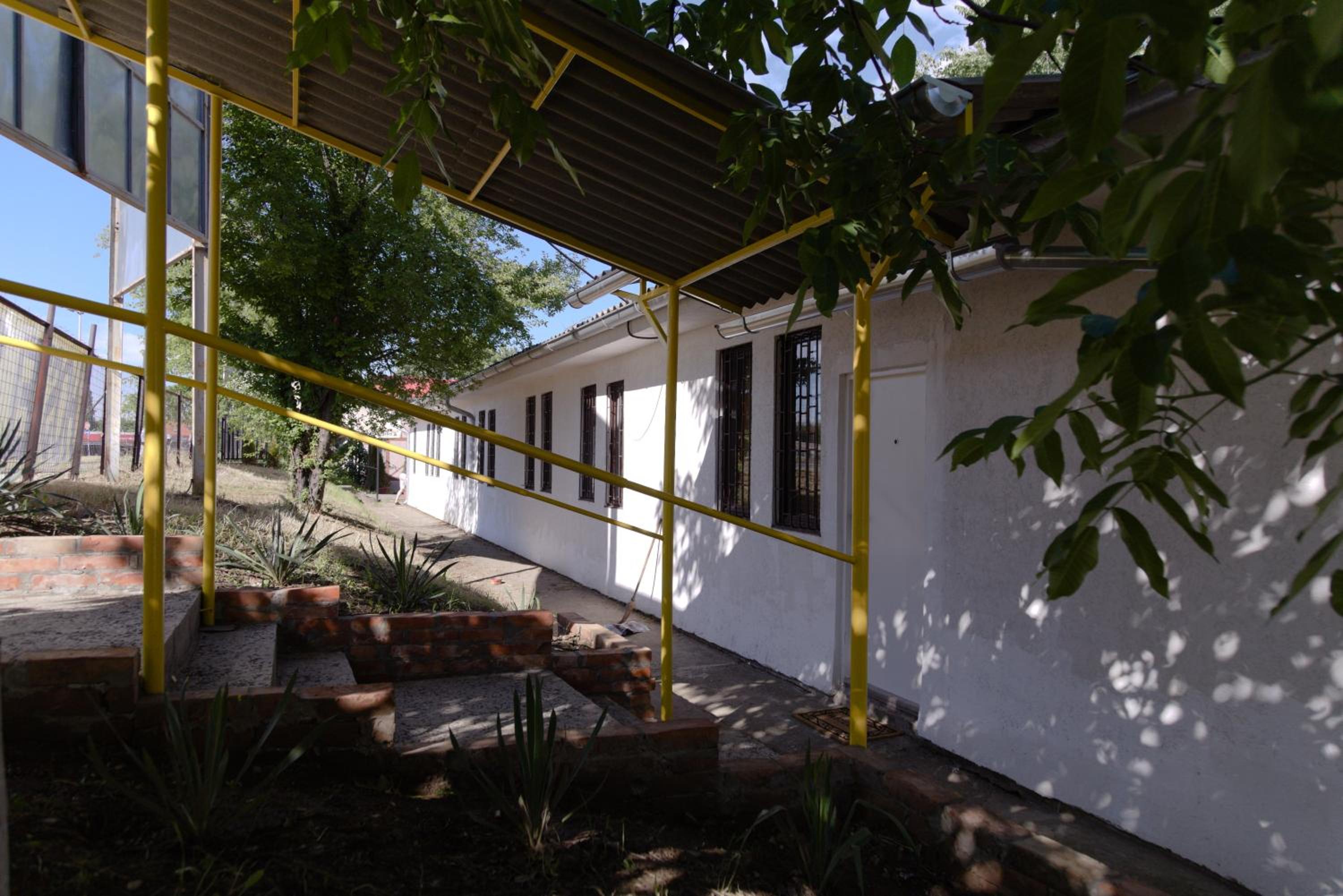 Photo 10