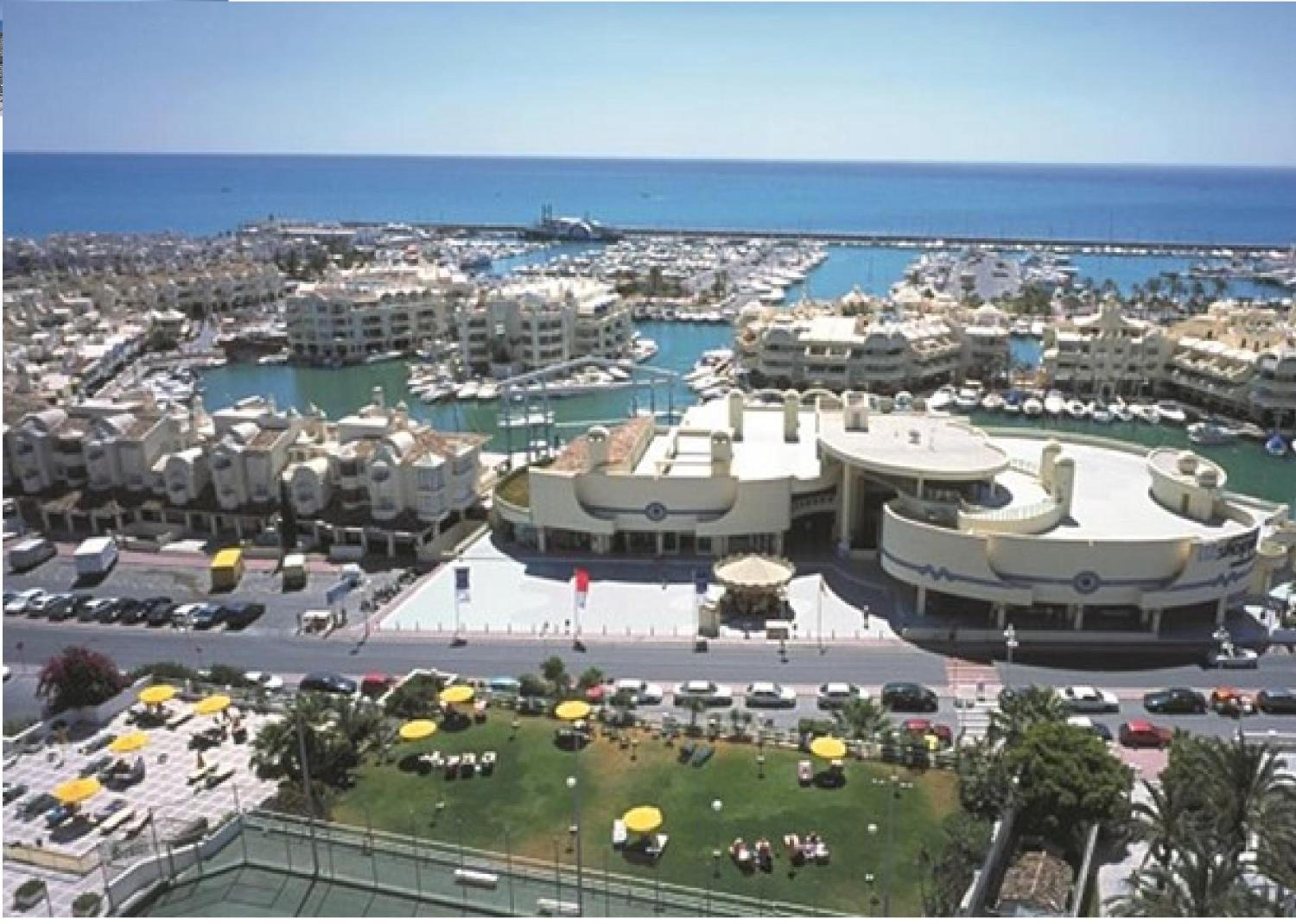 Estudio J-60, terraza & 1º planta view 3