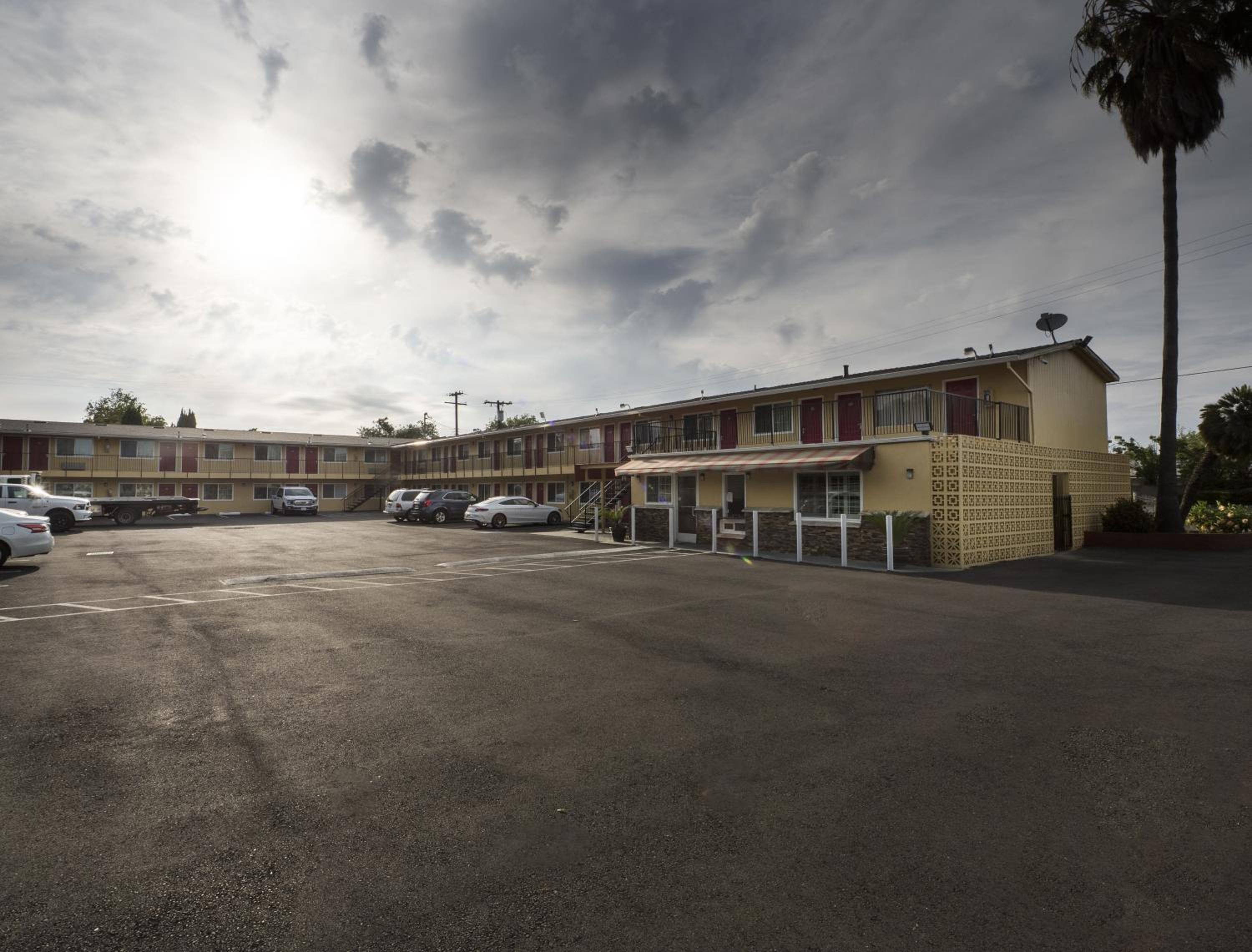 Sky Riders Motel