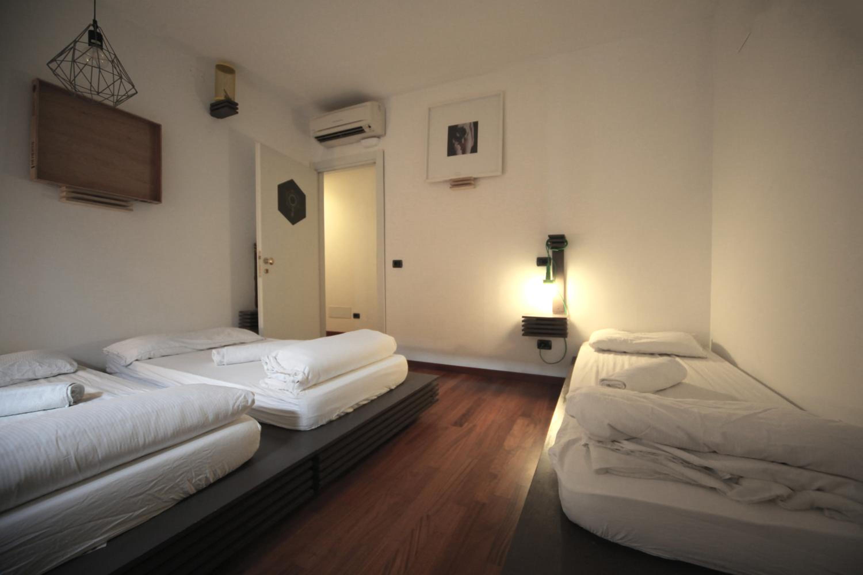 Dopa Hostel