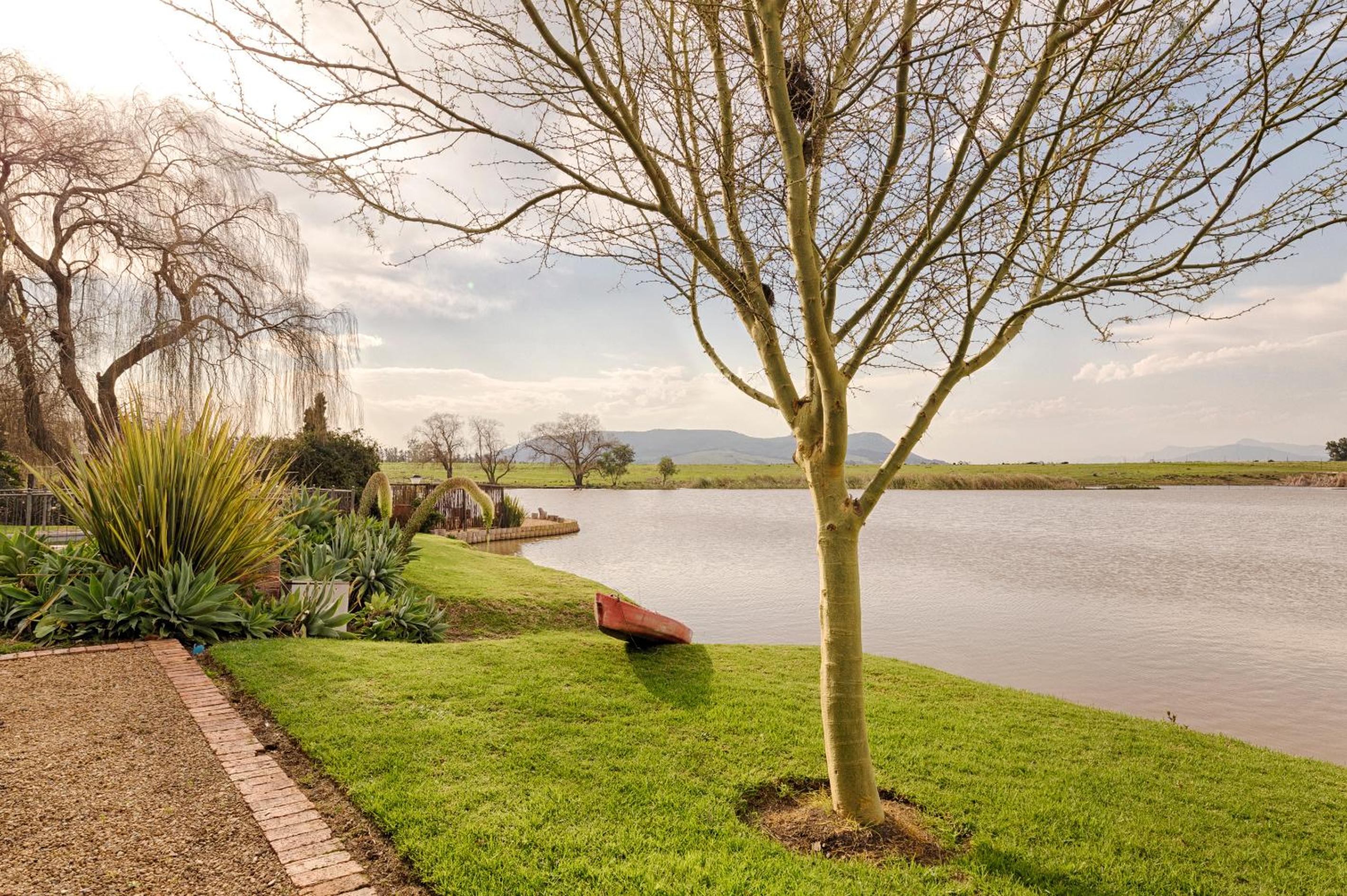 Waterside on Le Bonheur view 2