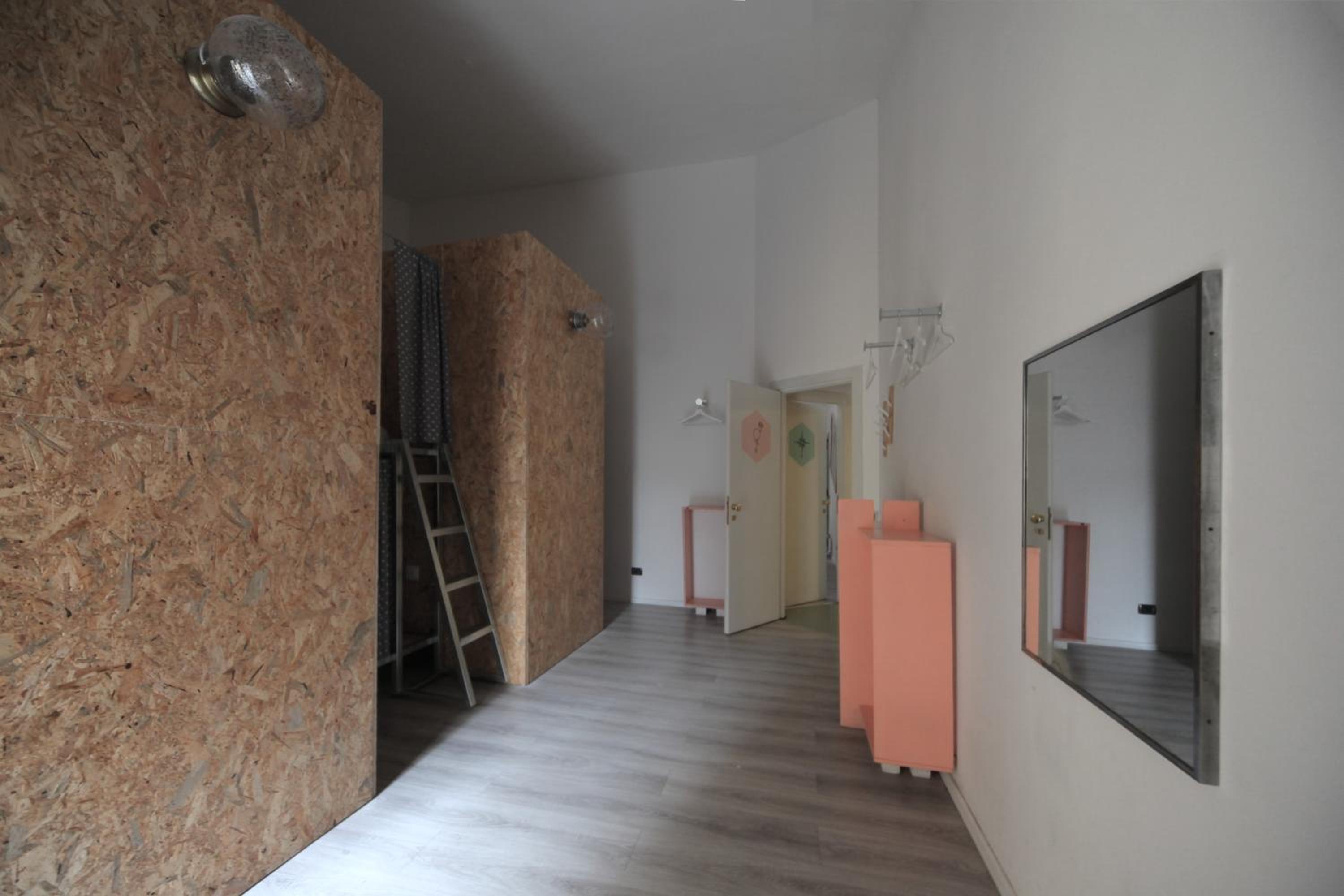 Dopa Hostel
