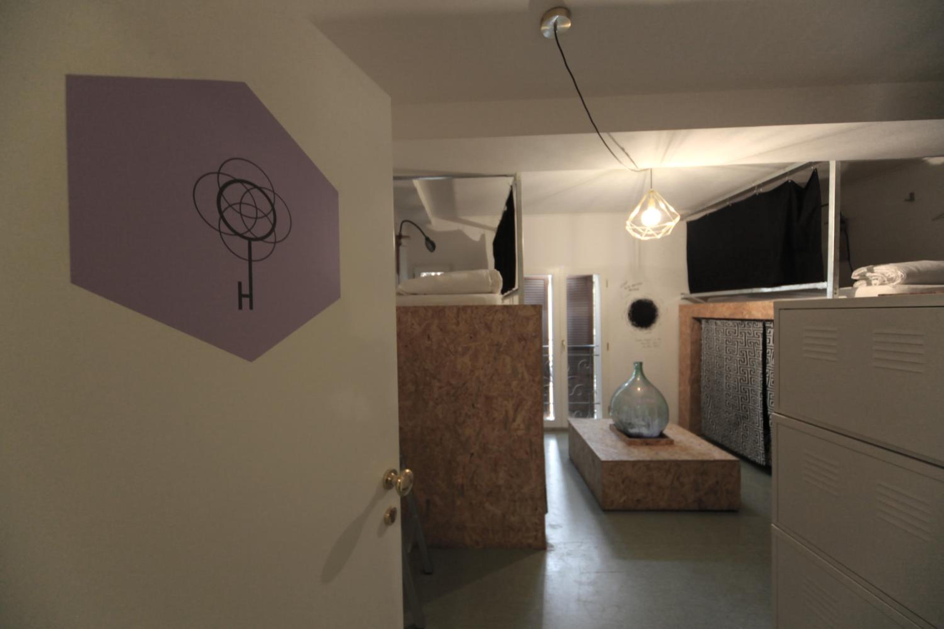Dopa Hostel