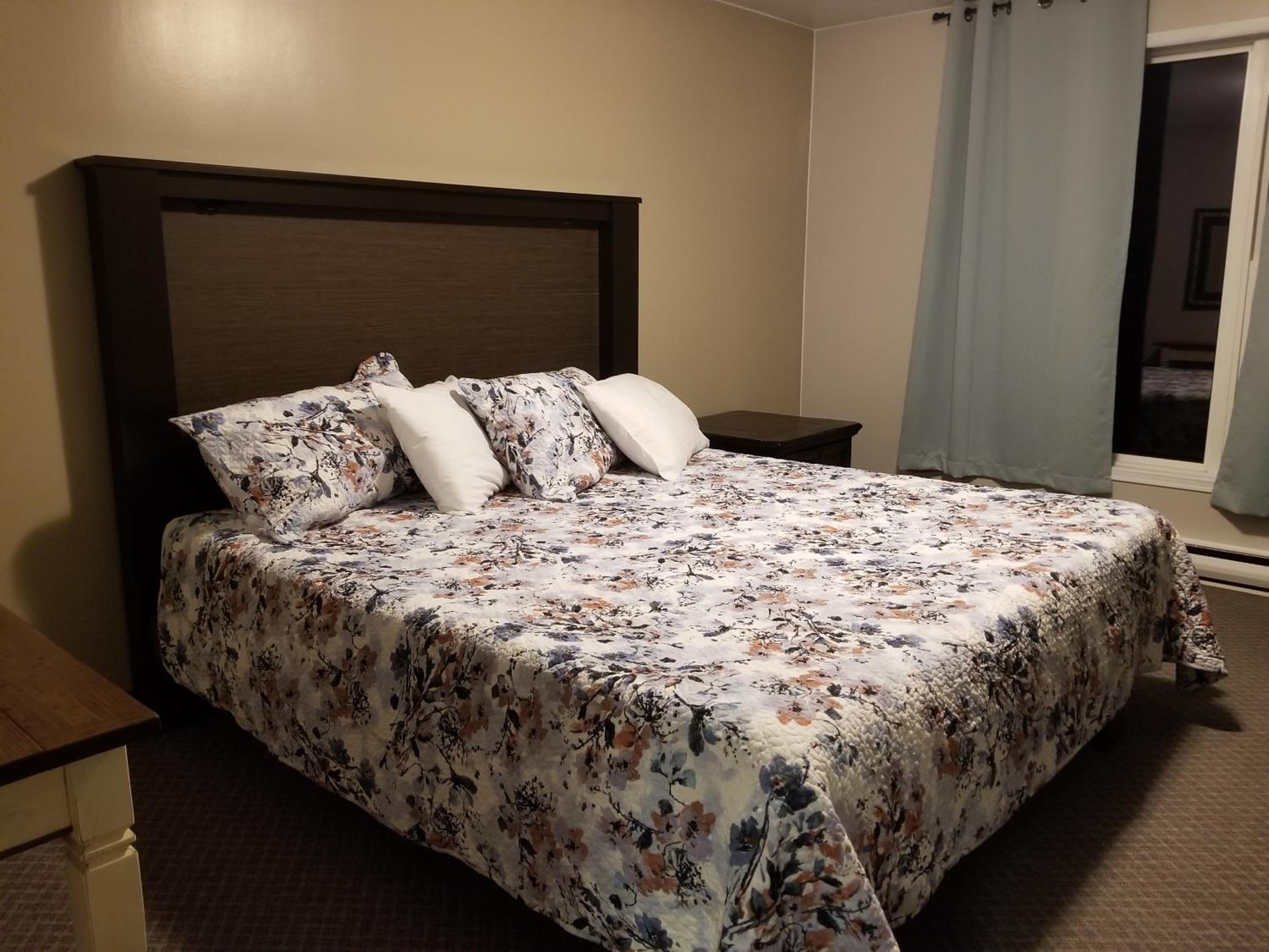 Knights Inn Woodstock