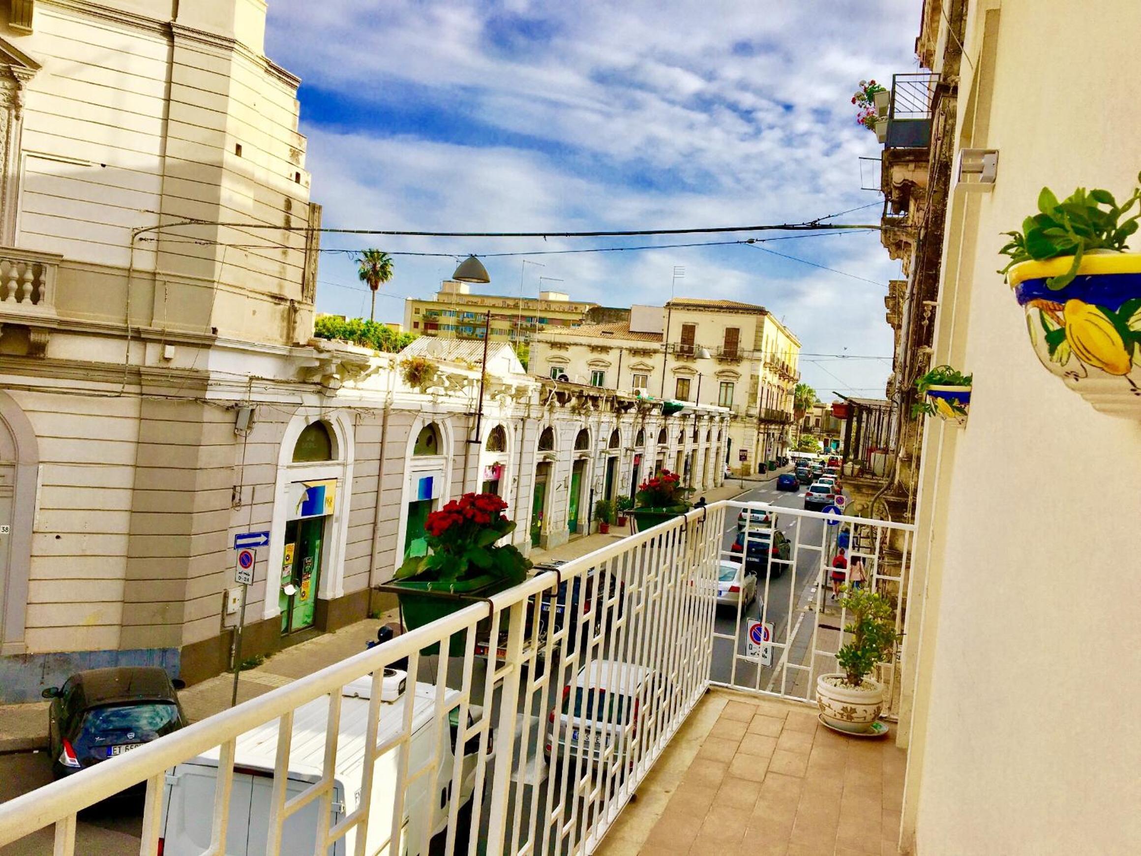 Pi Greco en Siracusa — balance & terrace