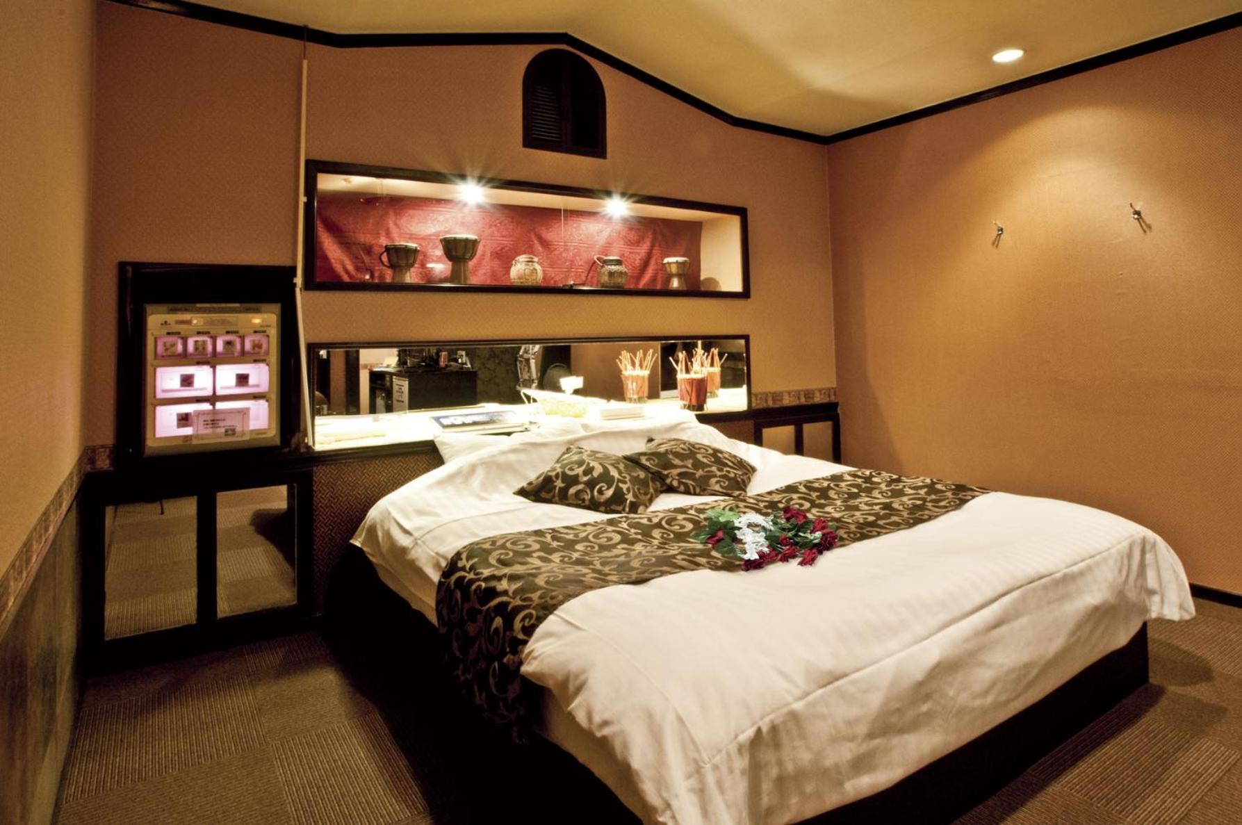 Hotel Hanabi (Love Hotel) view 2