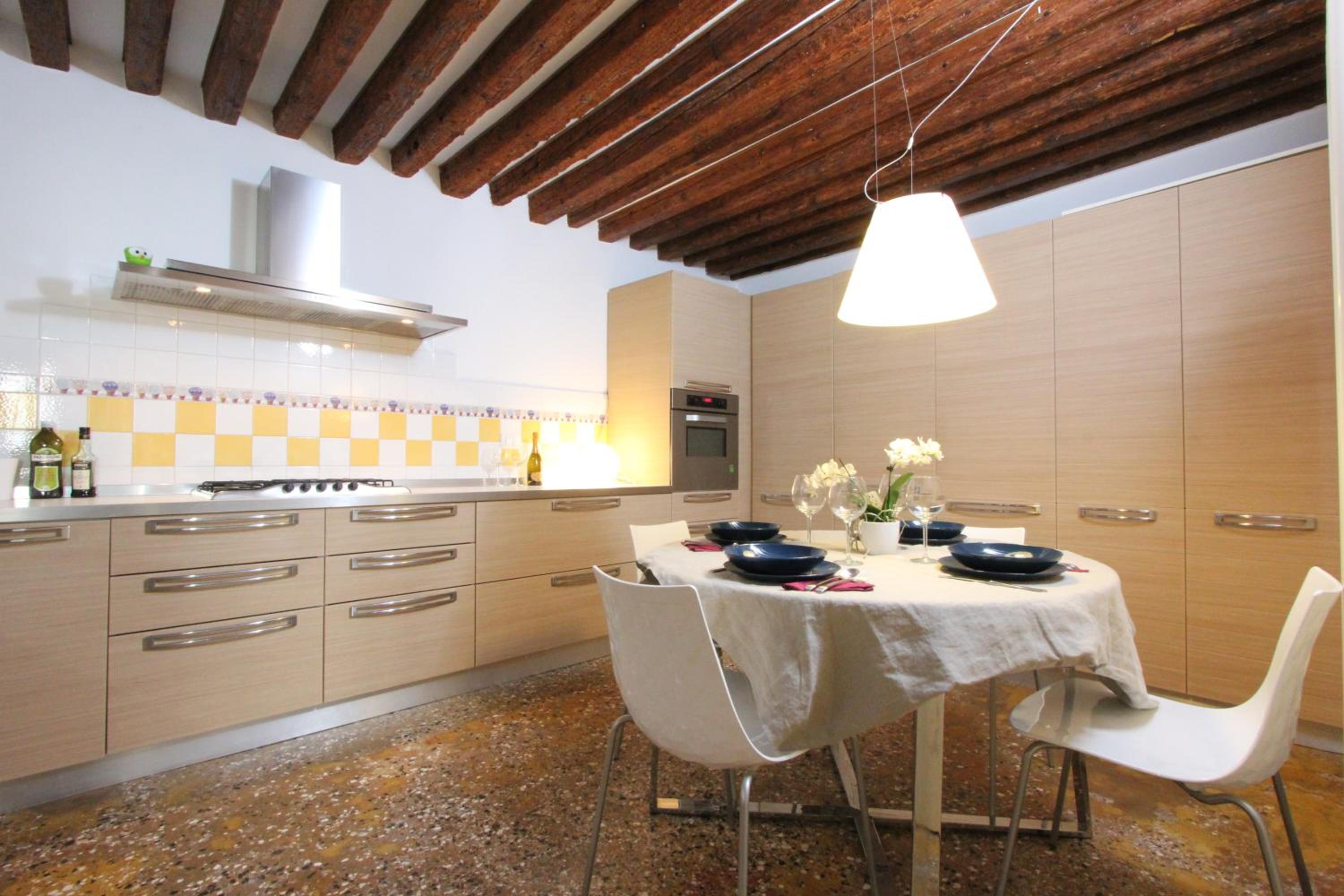 City Apartments Rialto Market