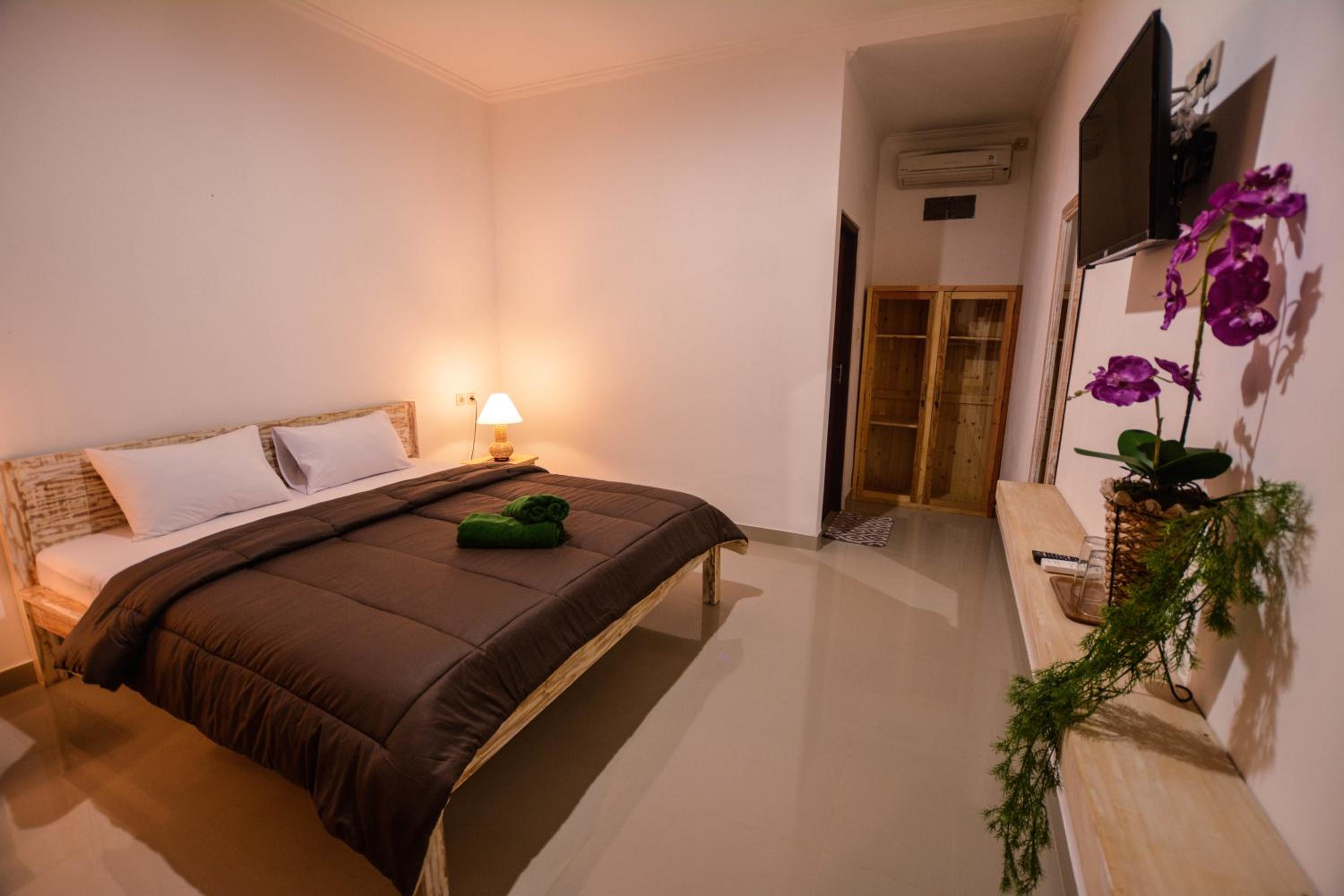 Ratna Guest House view 3