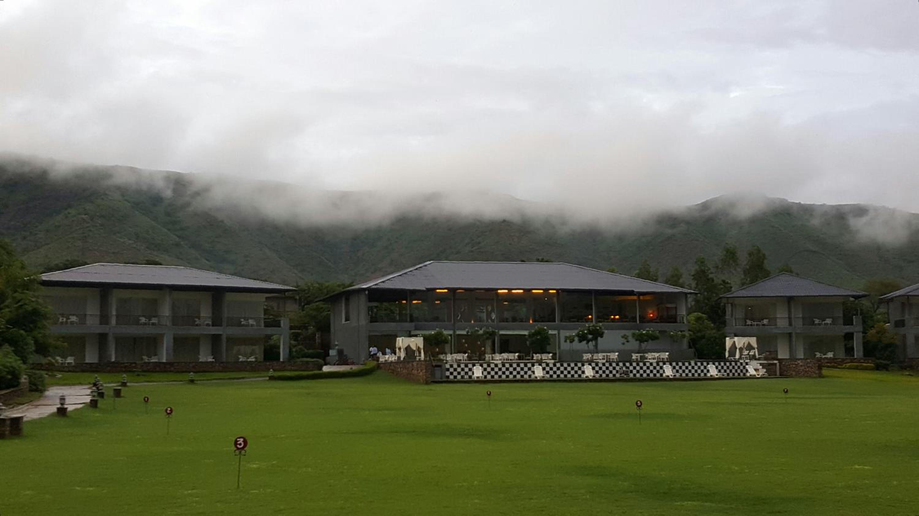 TatSaraasa Resort & Spa, Udaipur