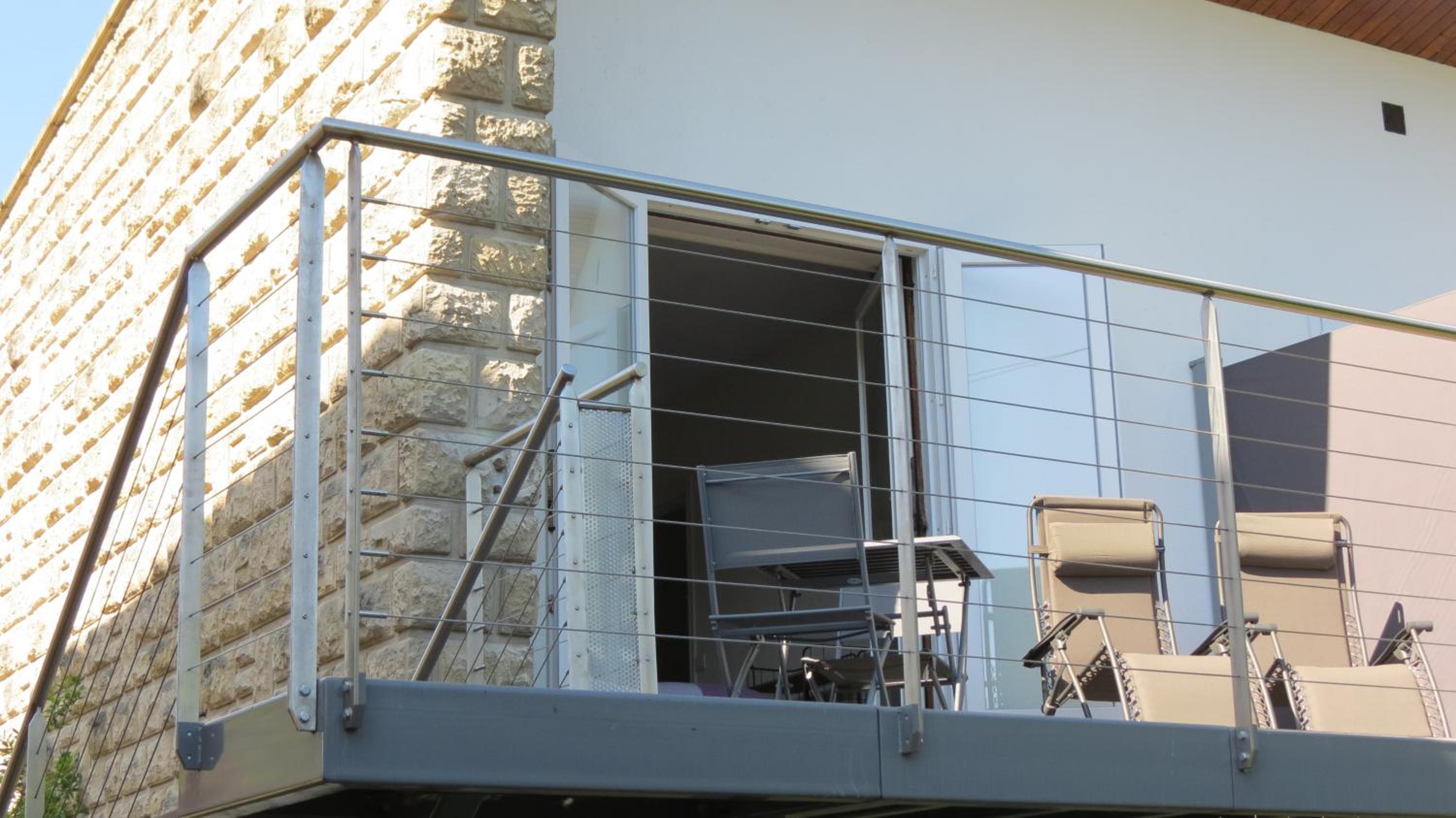 balcony