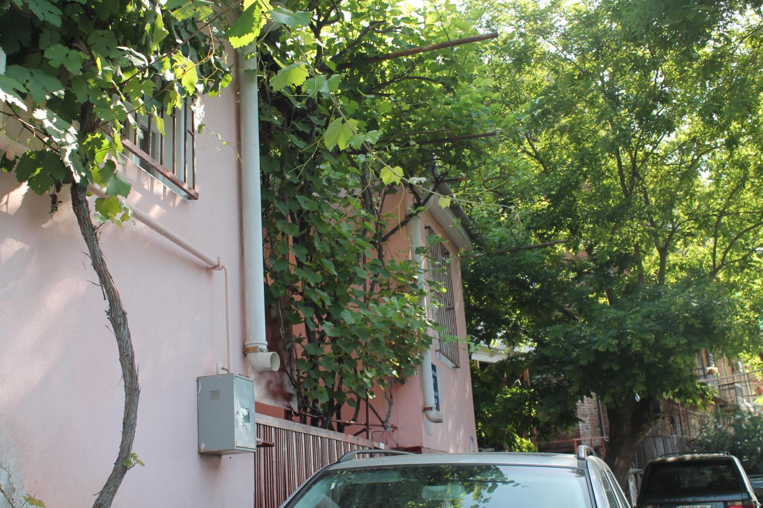 Hostel Old City Sololaki view 2