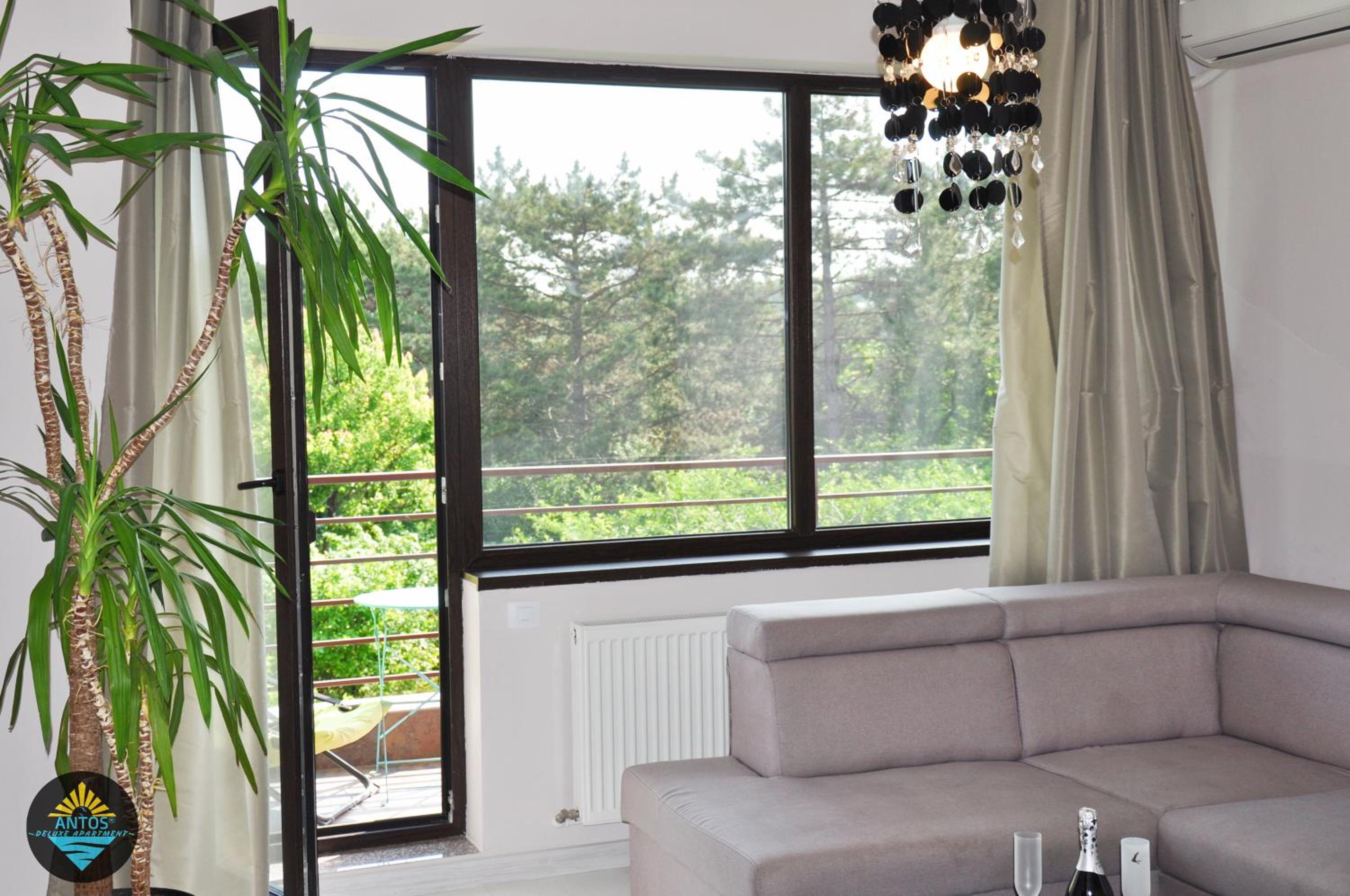 Antos Deluxe Apartment view 4