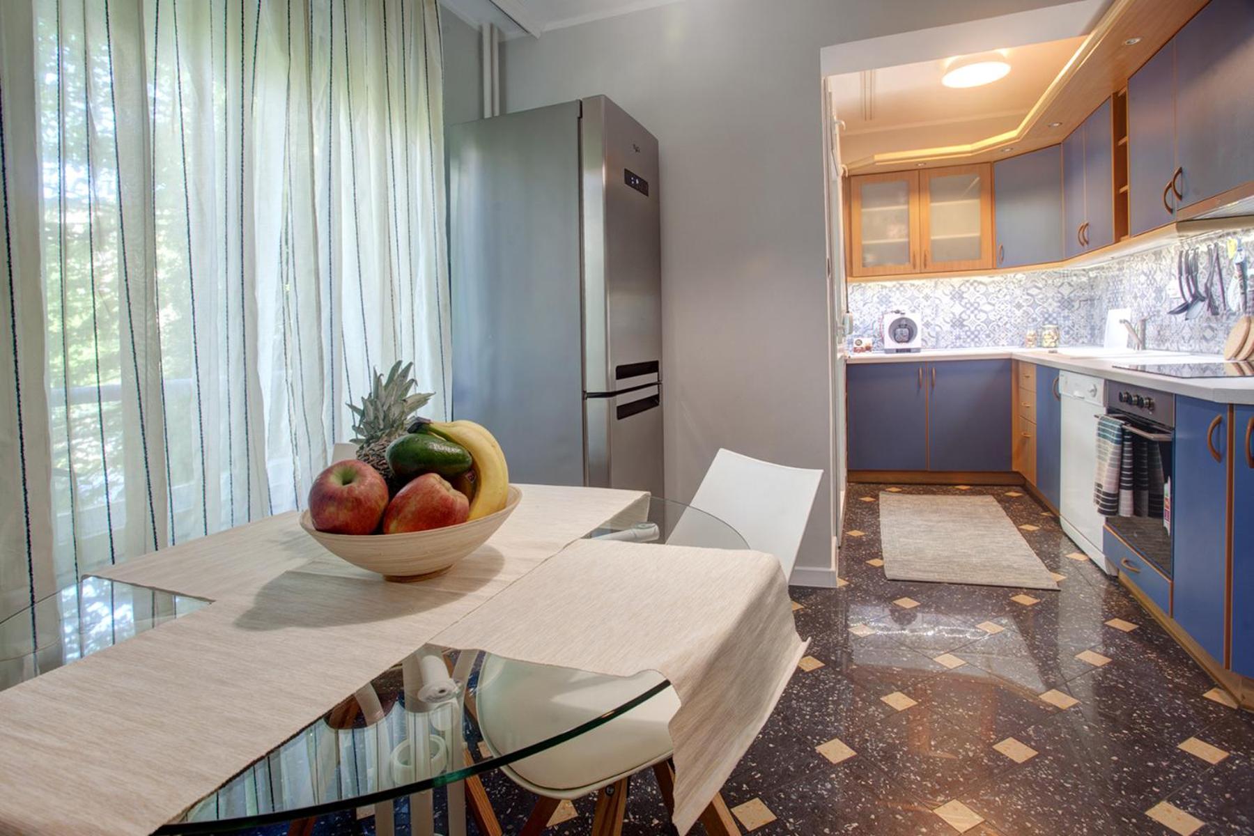 Spacious flat close to the American Embassy, free parking place view 5