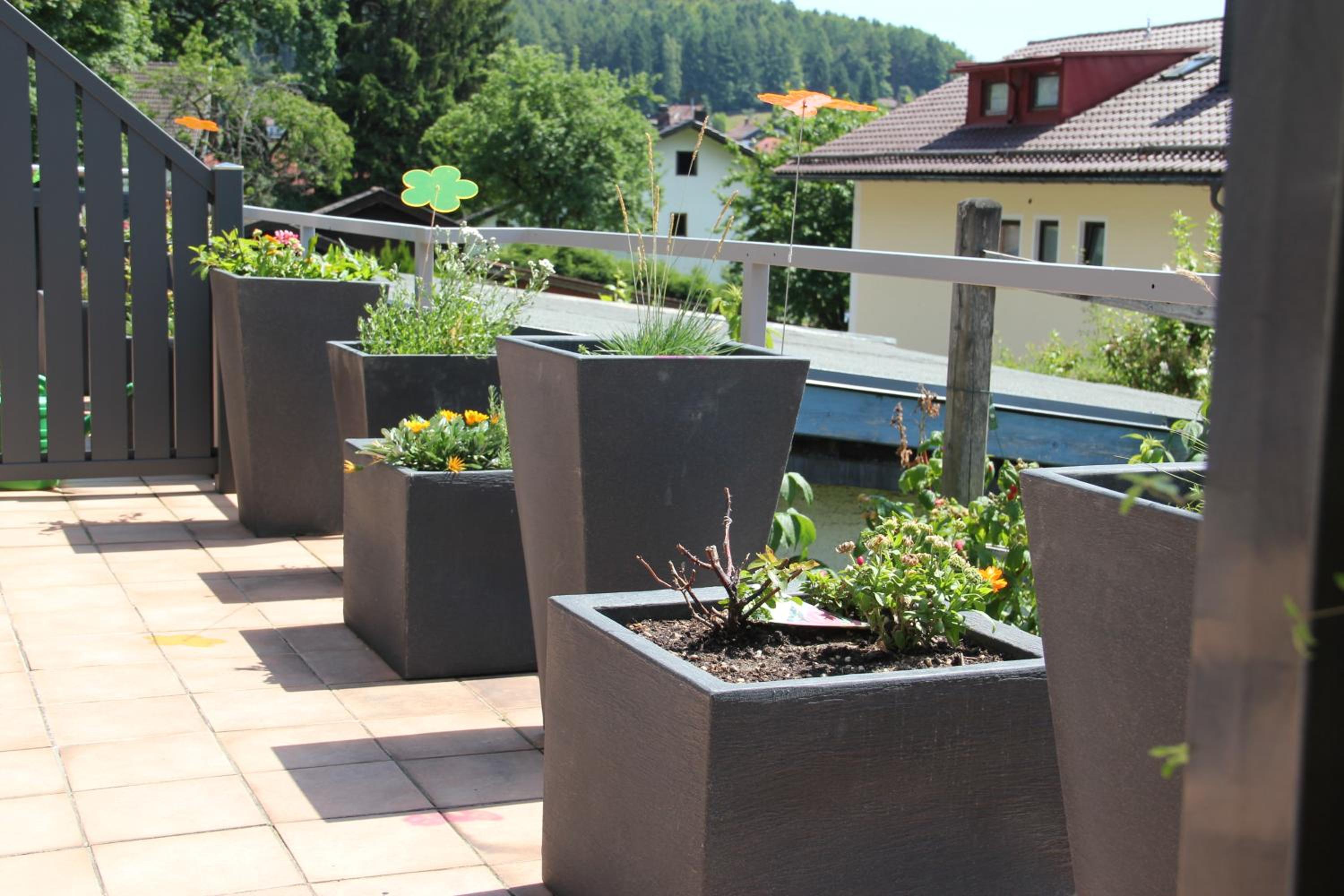 Villa Relax - Ferienwohnungen & Hallenbad & Relaxgarten