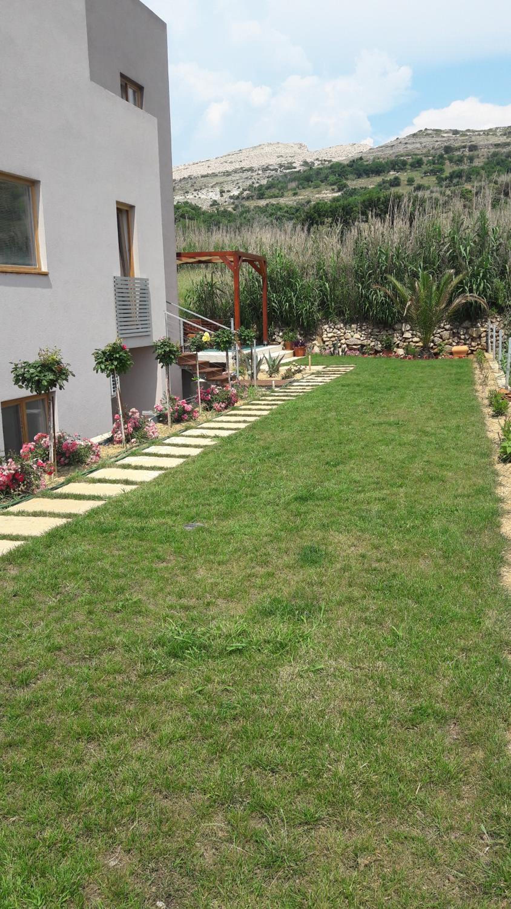 Photo 37