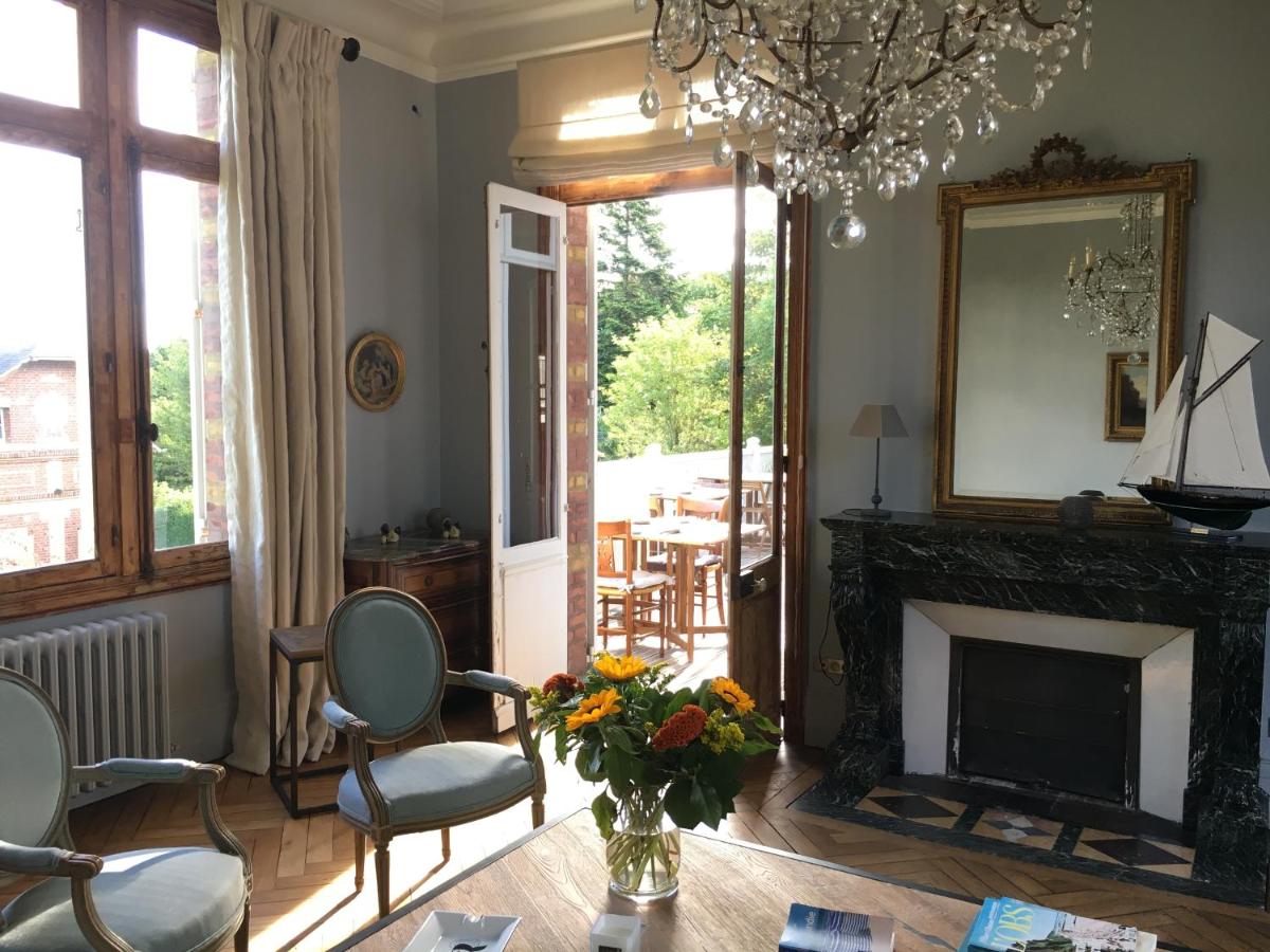 Guesthouse La Mascotte view 3