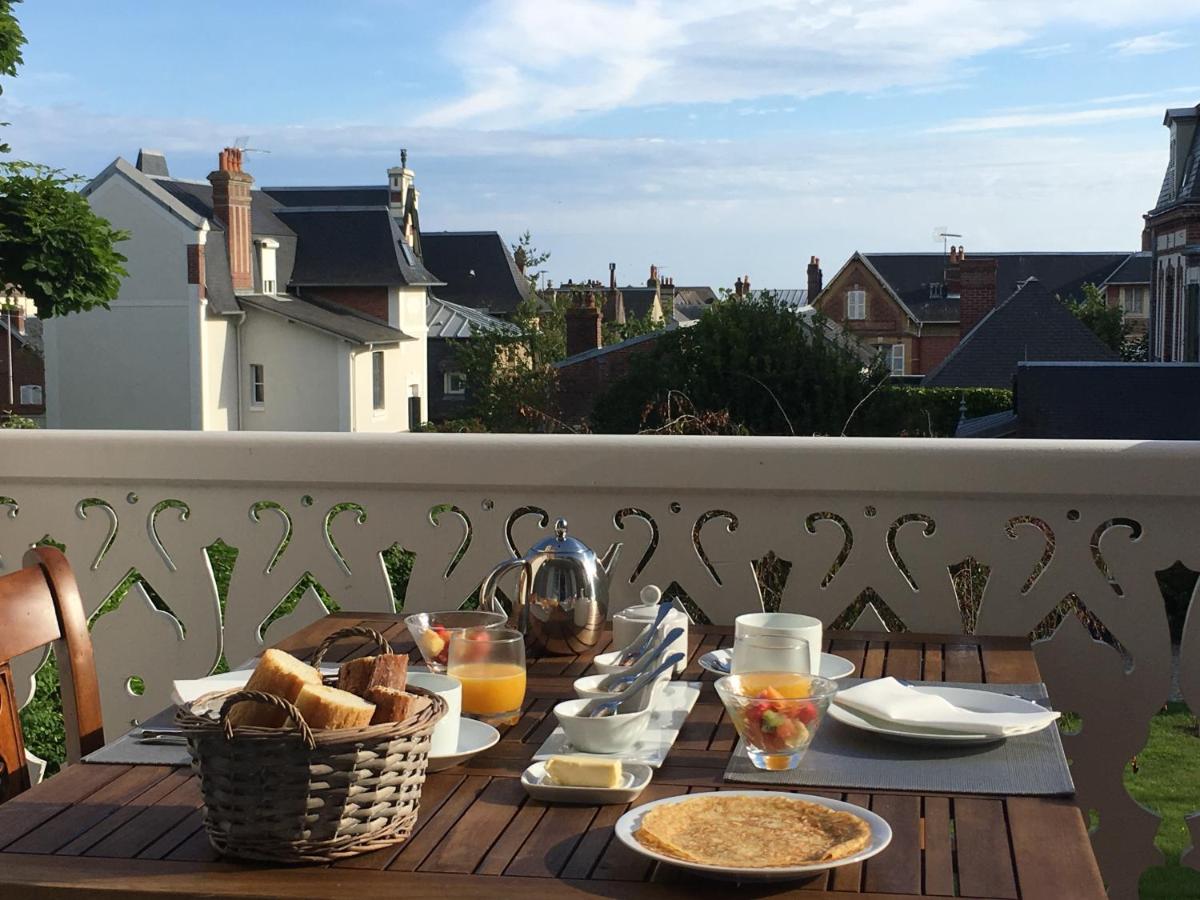 Guesthouse La Mascotte view 4
