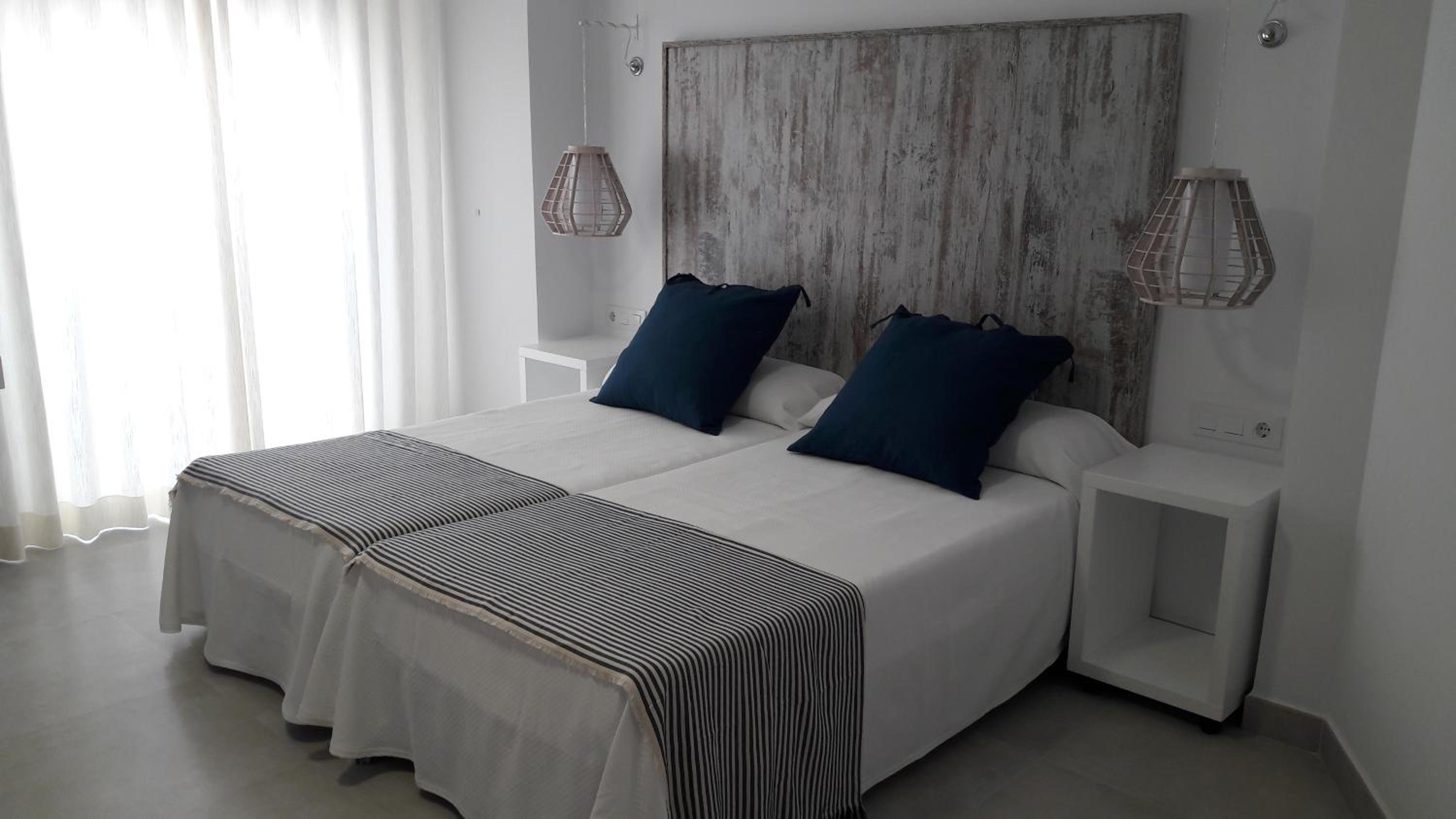 Hostal Cervantes Playa