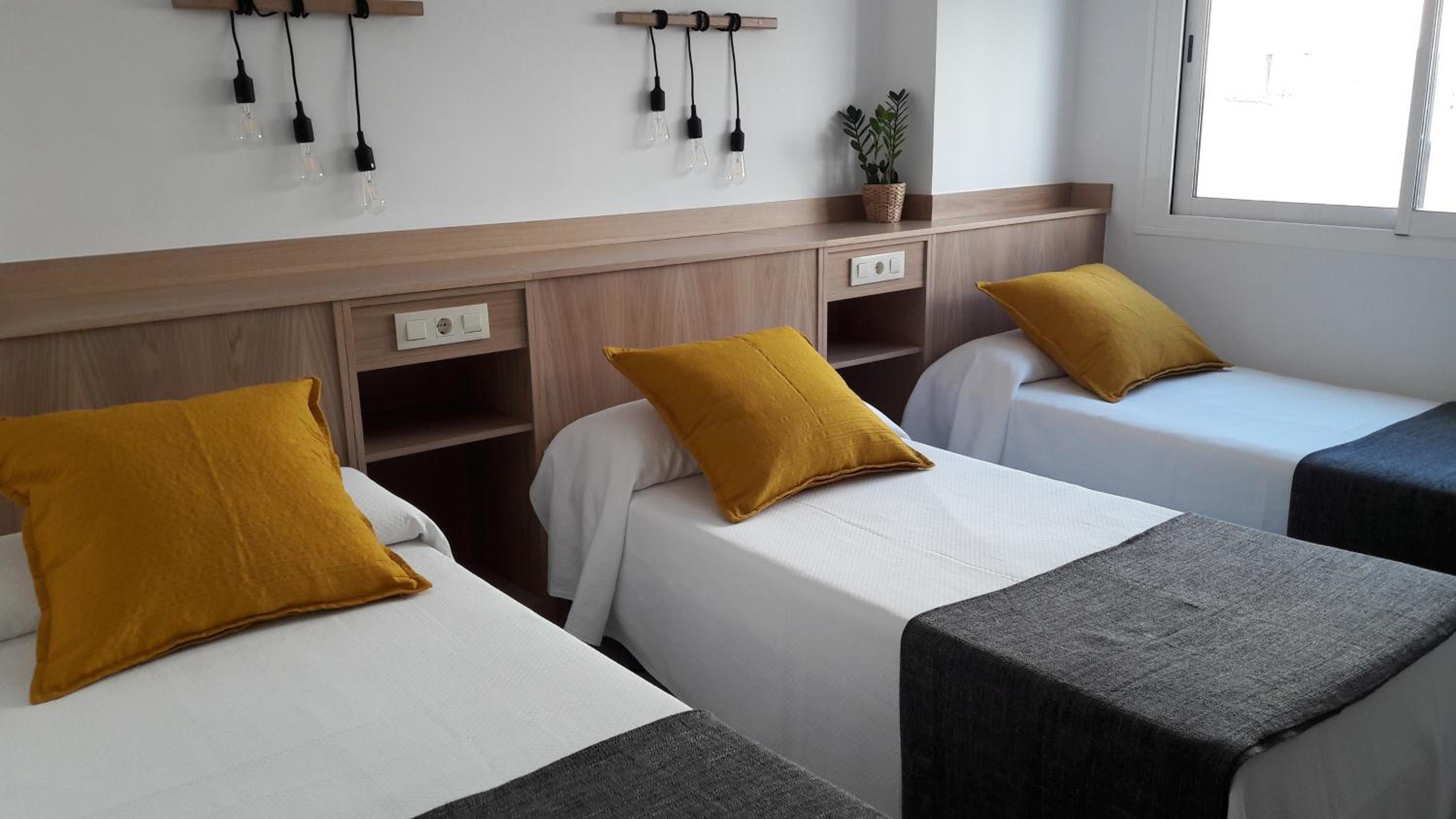 Hostal Cervantes Playa