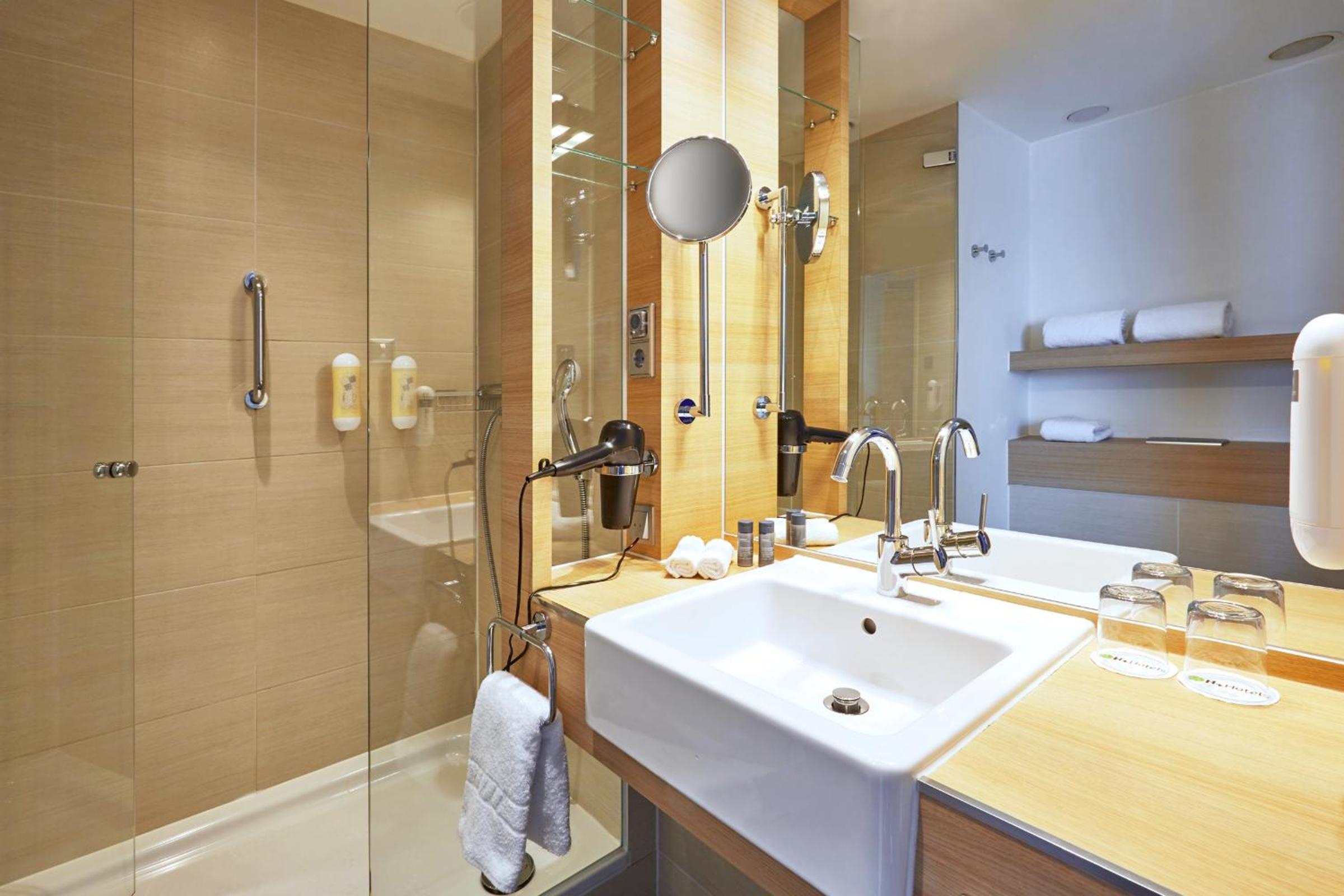 Salzburg Vacations - H Hotel Salzburg - Property Image 3
