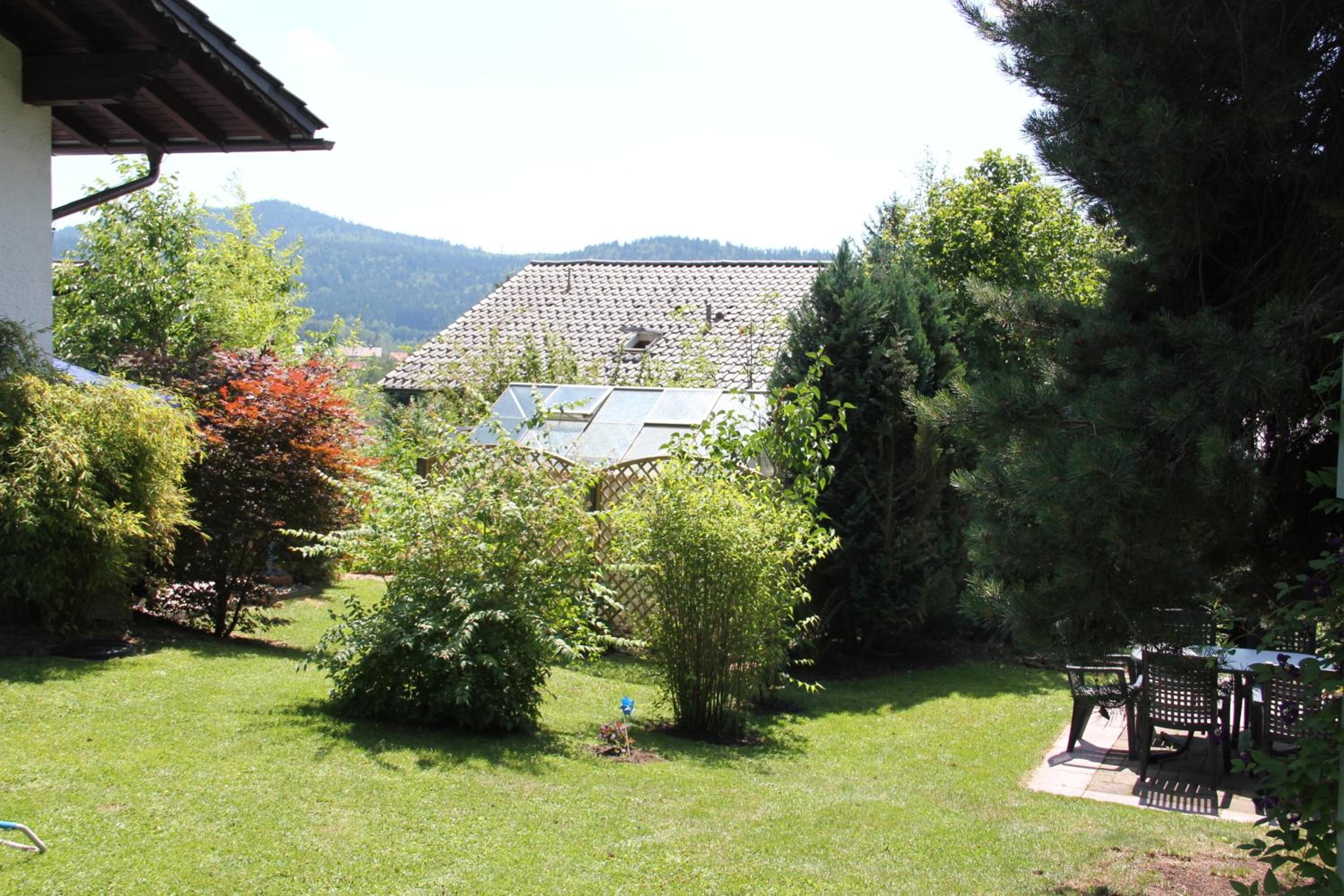 Villa Relax - Ferienwohnungen & Hallenbad & Relaxgarten