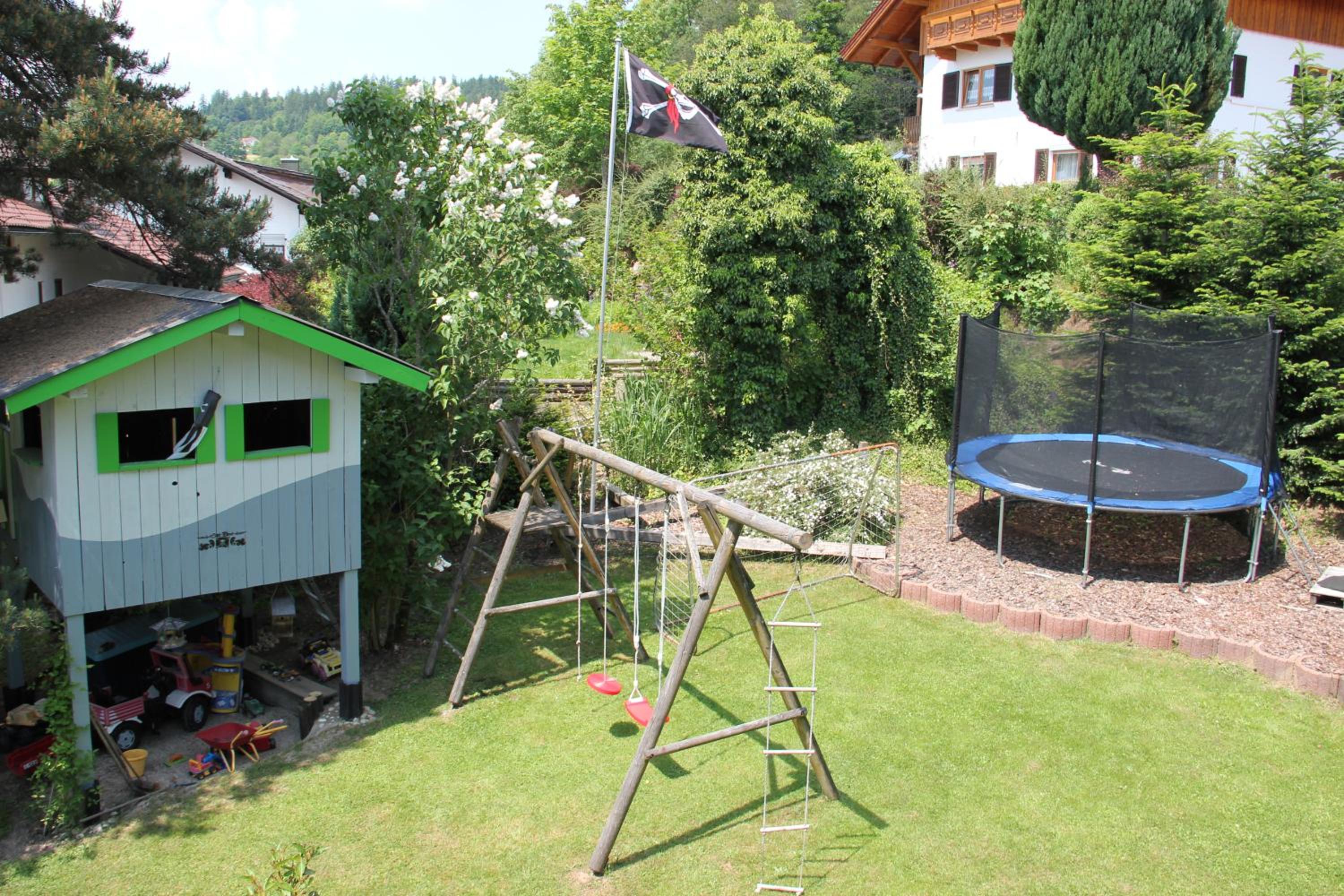 Villa Relax - Ferienwohnungen & Hallenbad & Relaxgarten