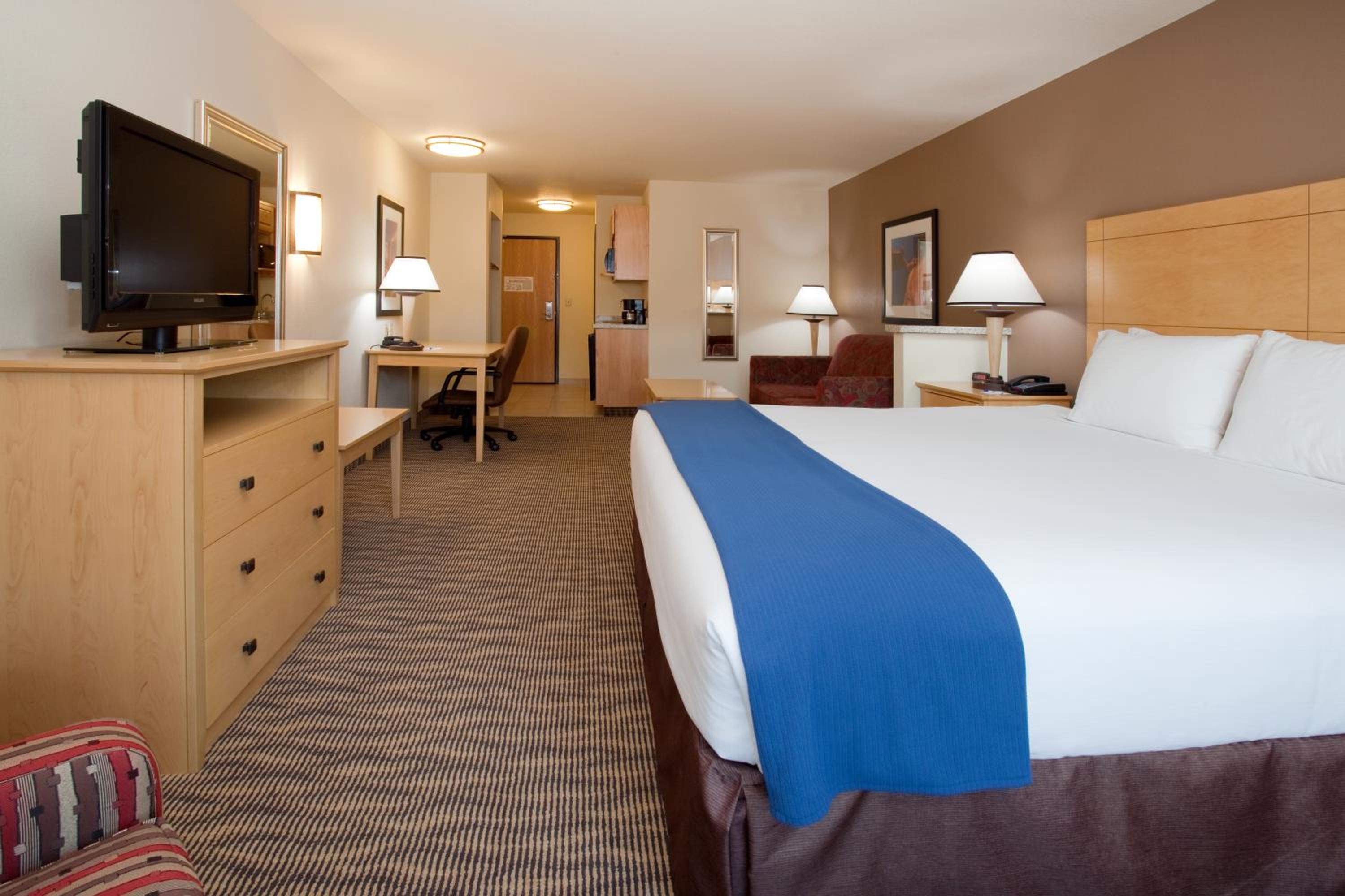 Holiday Inn Express West Valley City, an IHG Hotel - Property Image 40