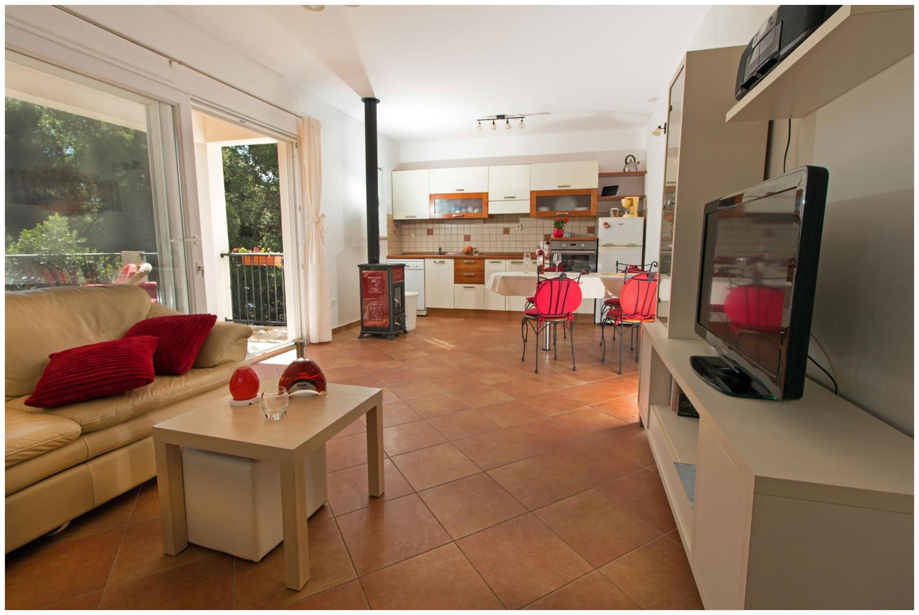 Apartments FRAGOLINA view 4