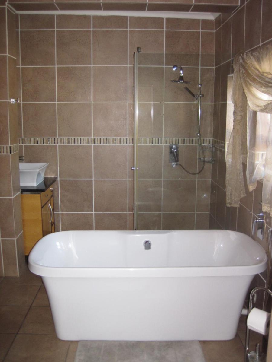 Photo 36