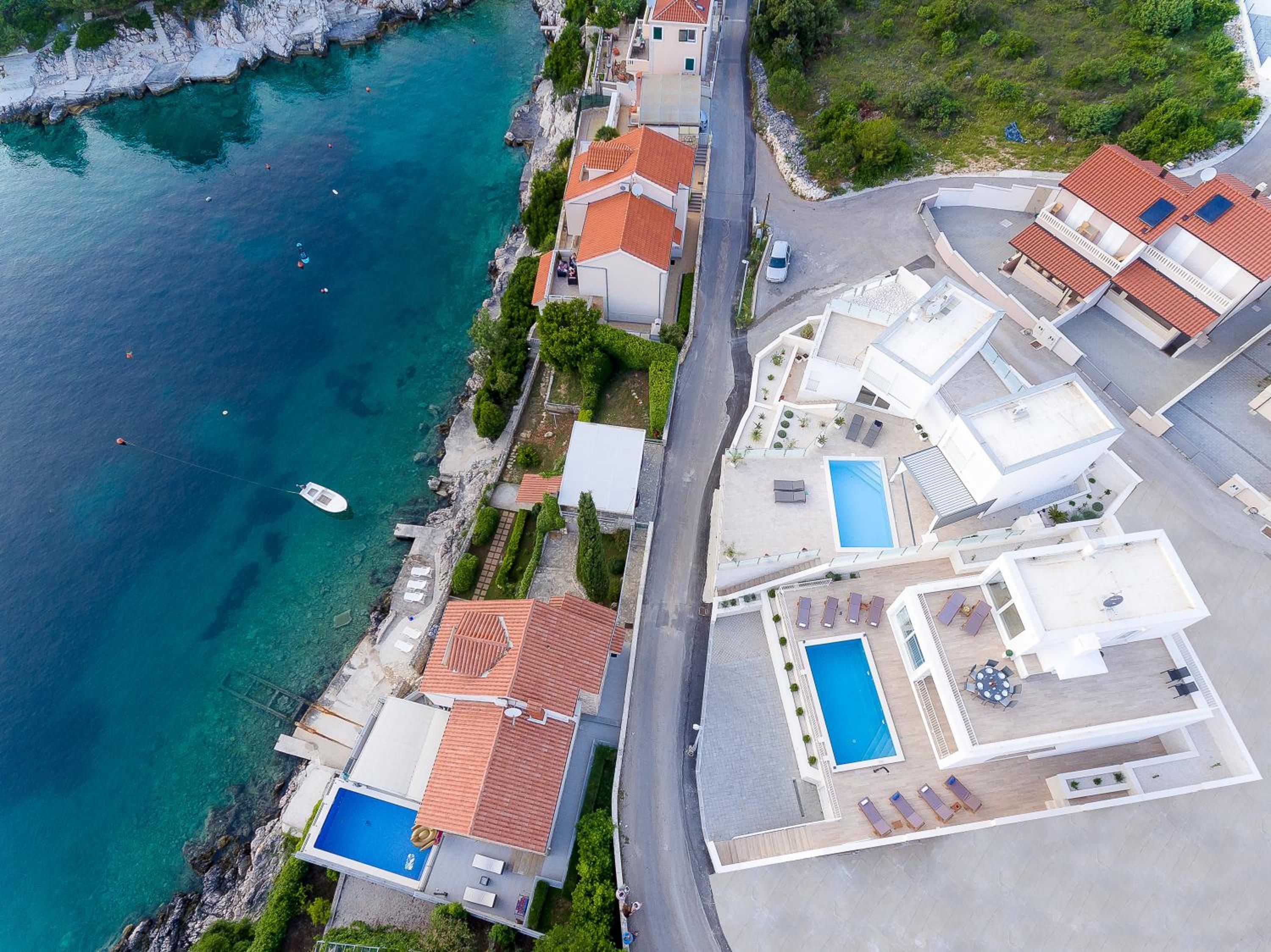Luxury Villa Emily view 4