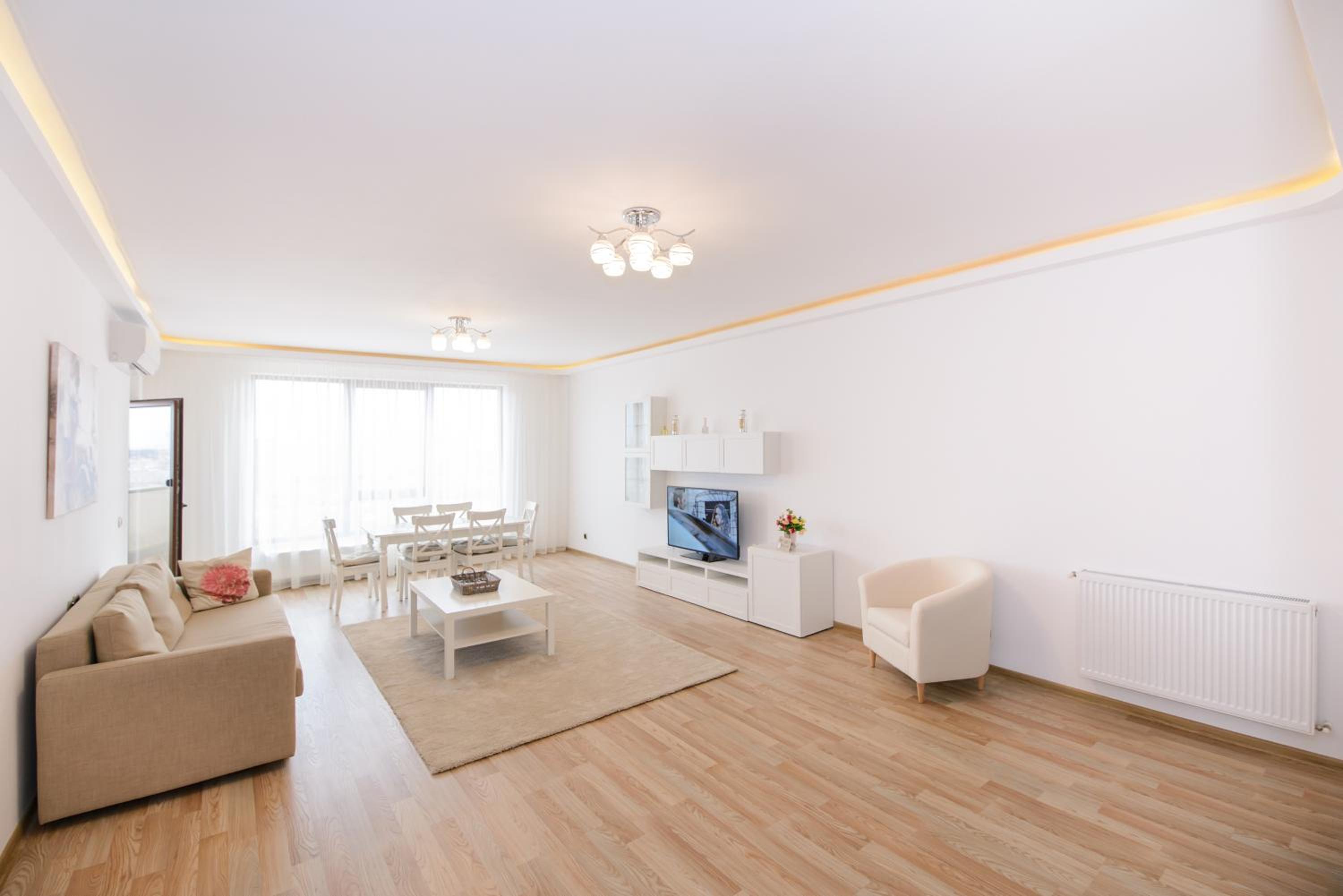 Isaran 3P Apartment Brașov view 3