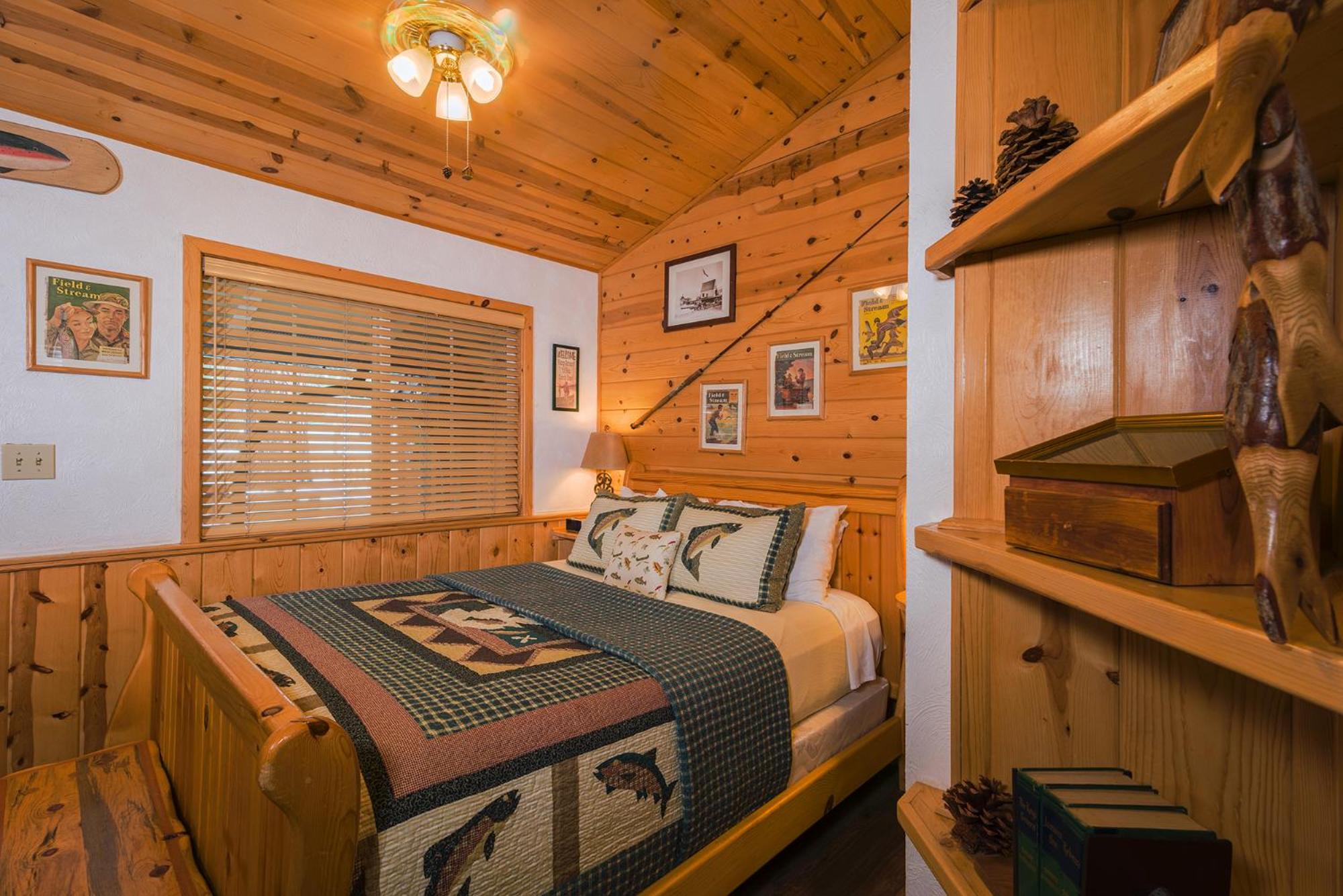 Lake Tahoe Vacations - Fireside Lodge - Property Image 20