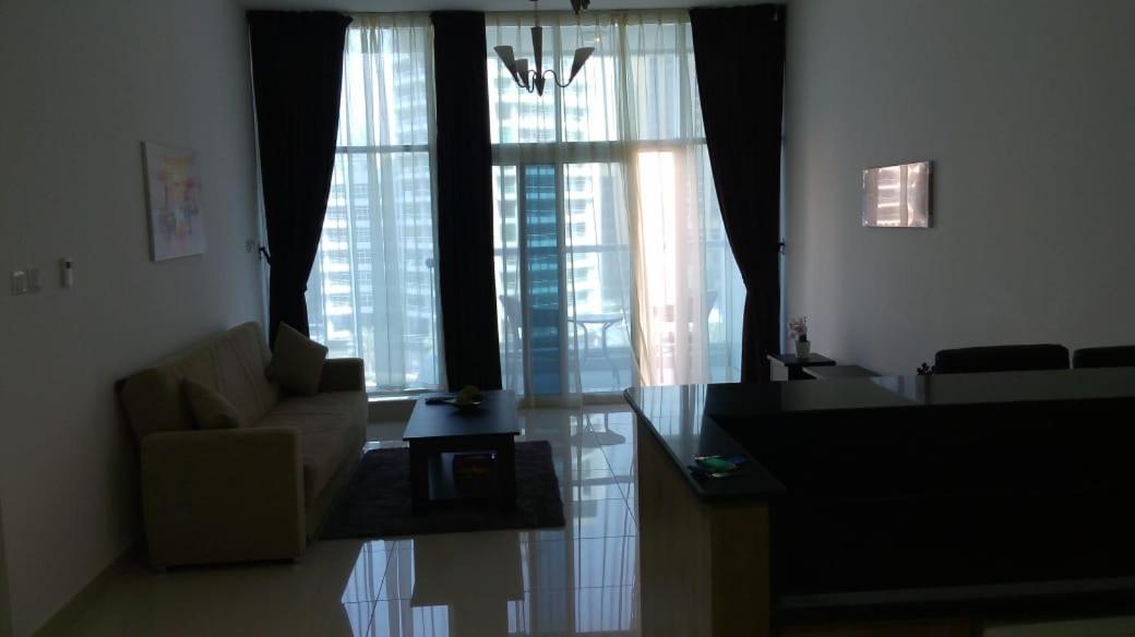 Golden Stay Vacation Homes continental tower marina