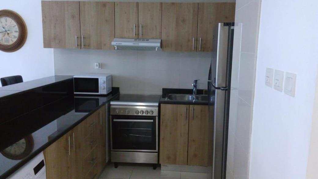 Golden Stay Vacation Homes continental tower marina
