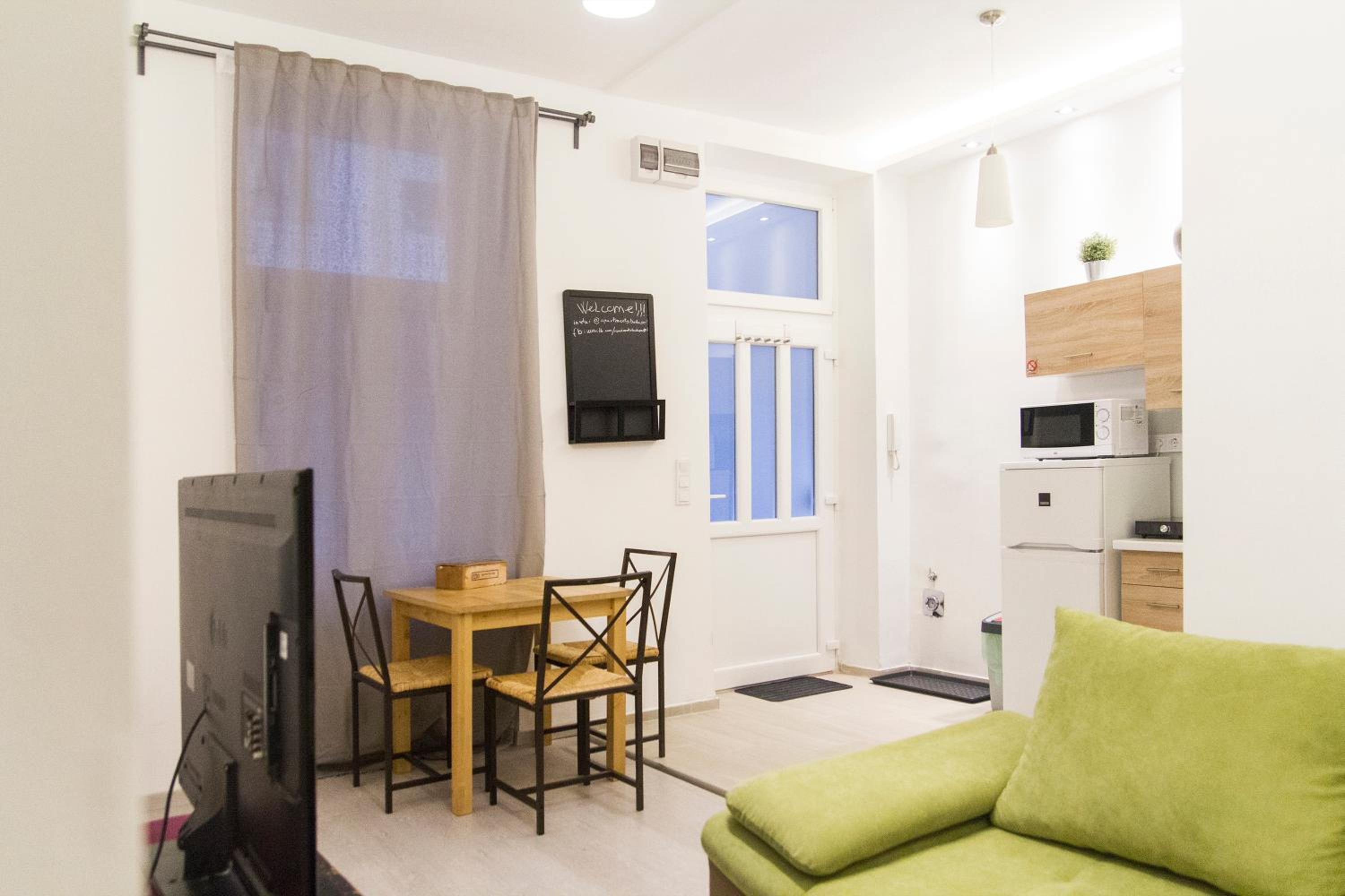 Cozy Apartment Budapest view 5