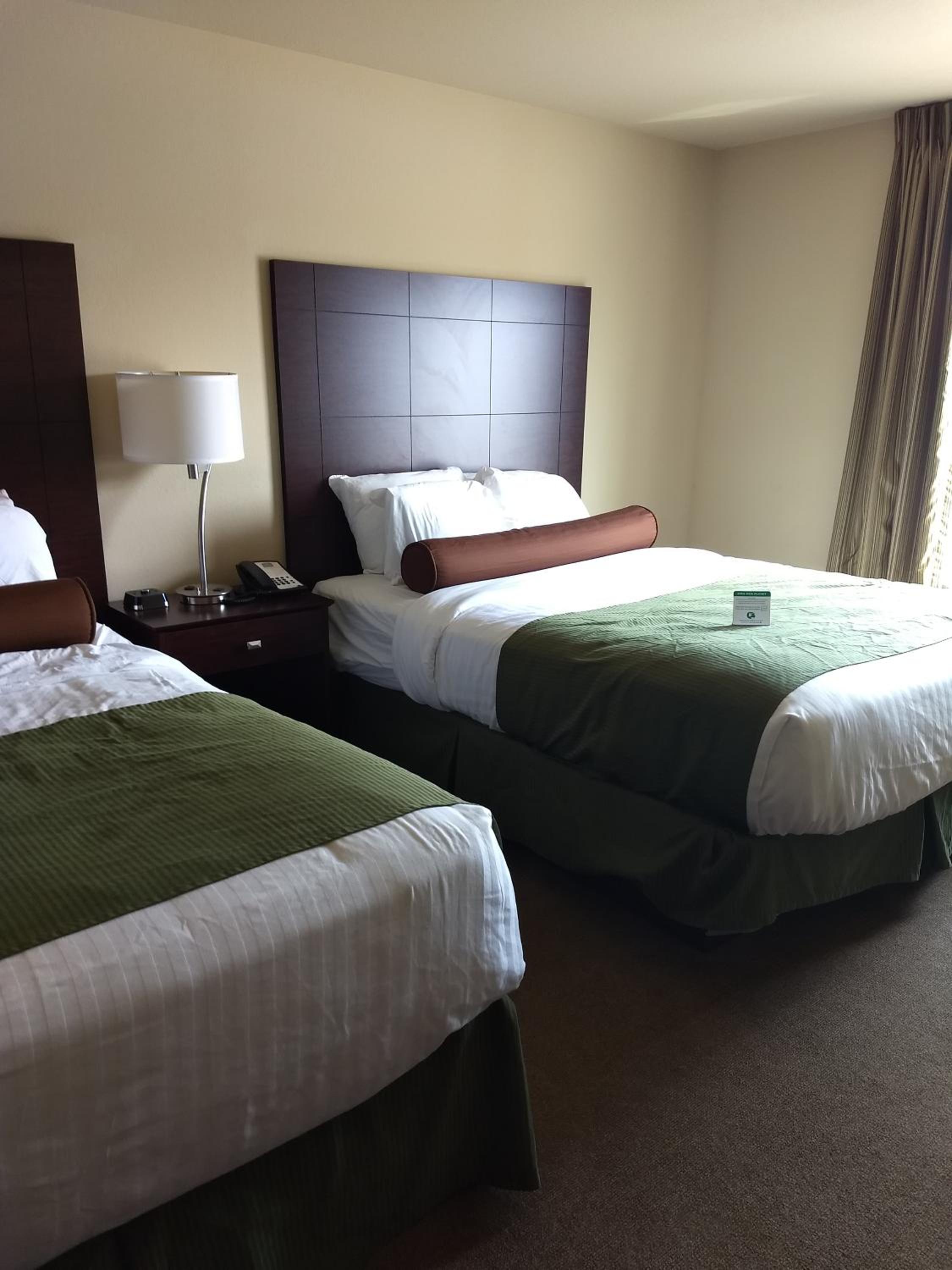 AmeriVu inn and Suites - Crookston