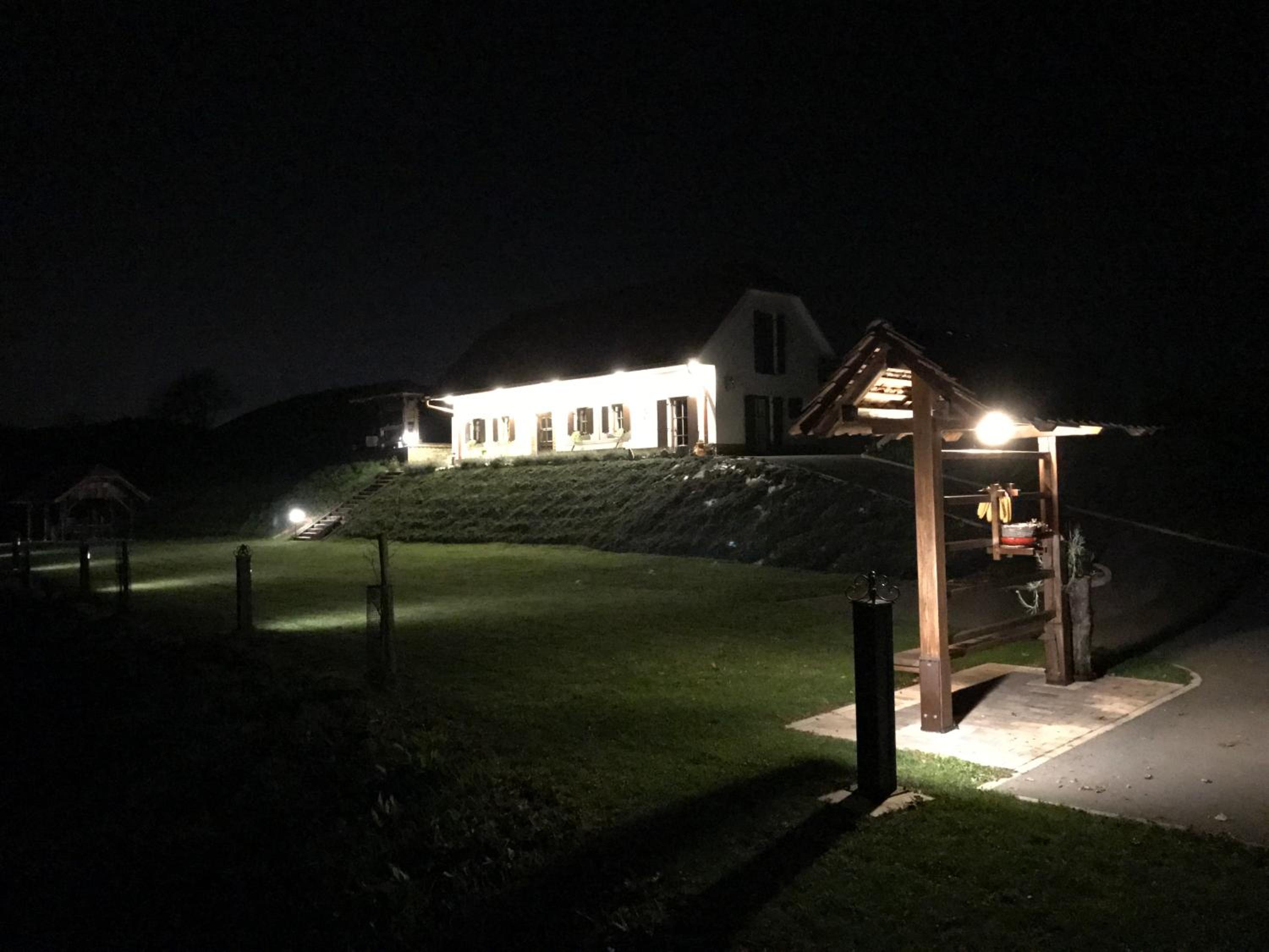 Tourist farm Artisek