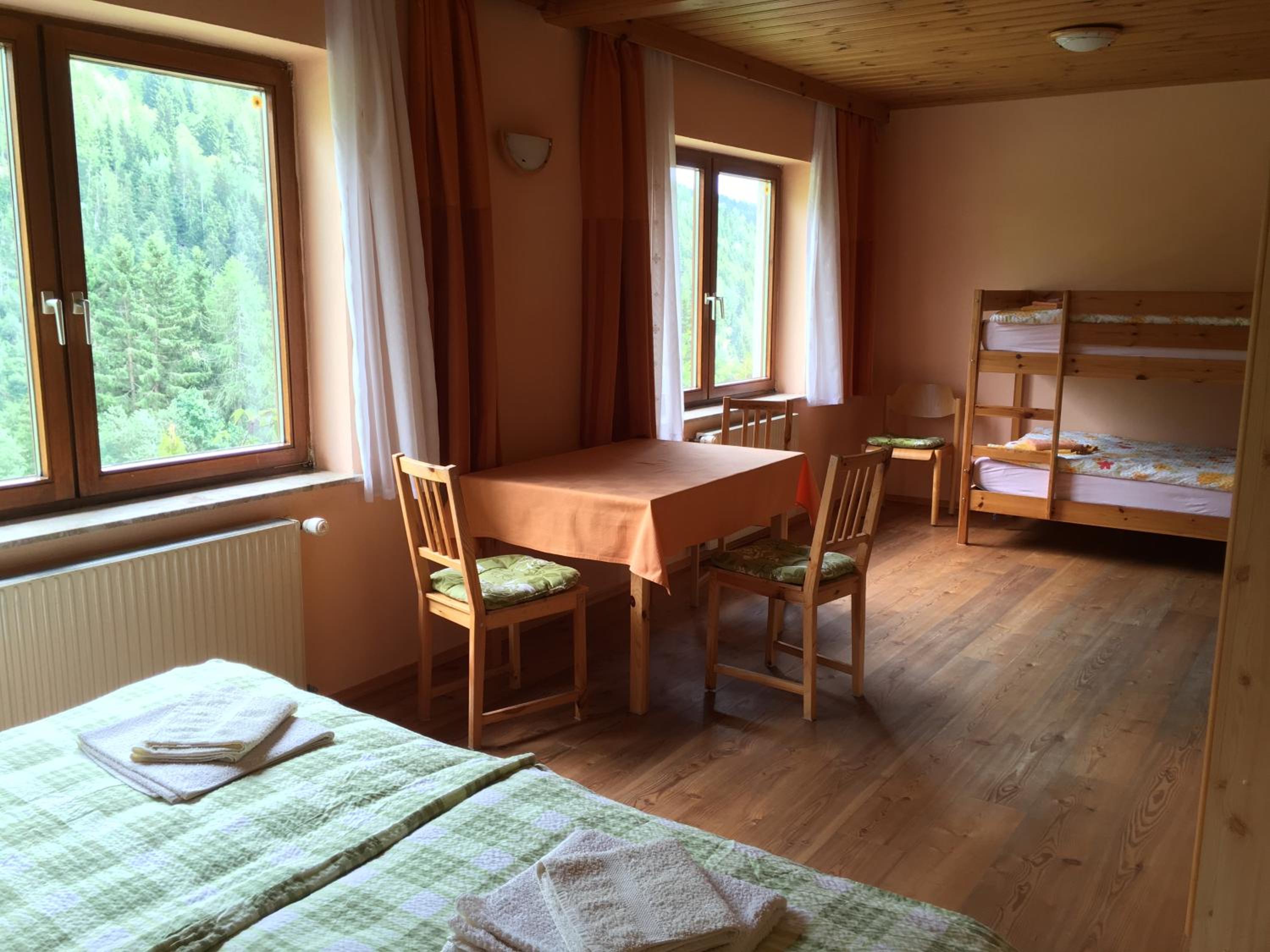 Urlaub im Zirbenland
