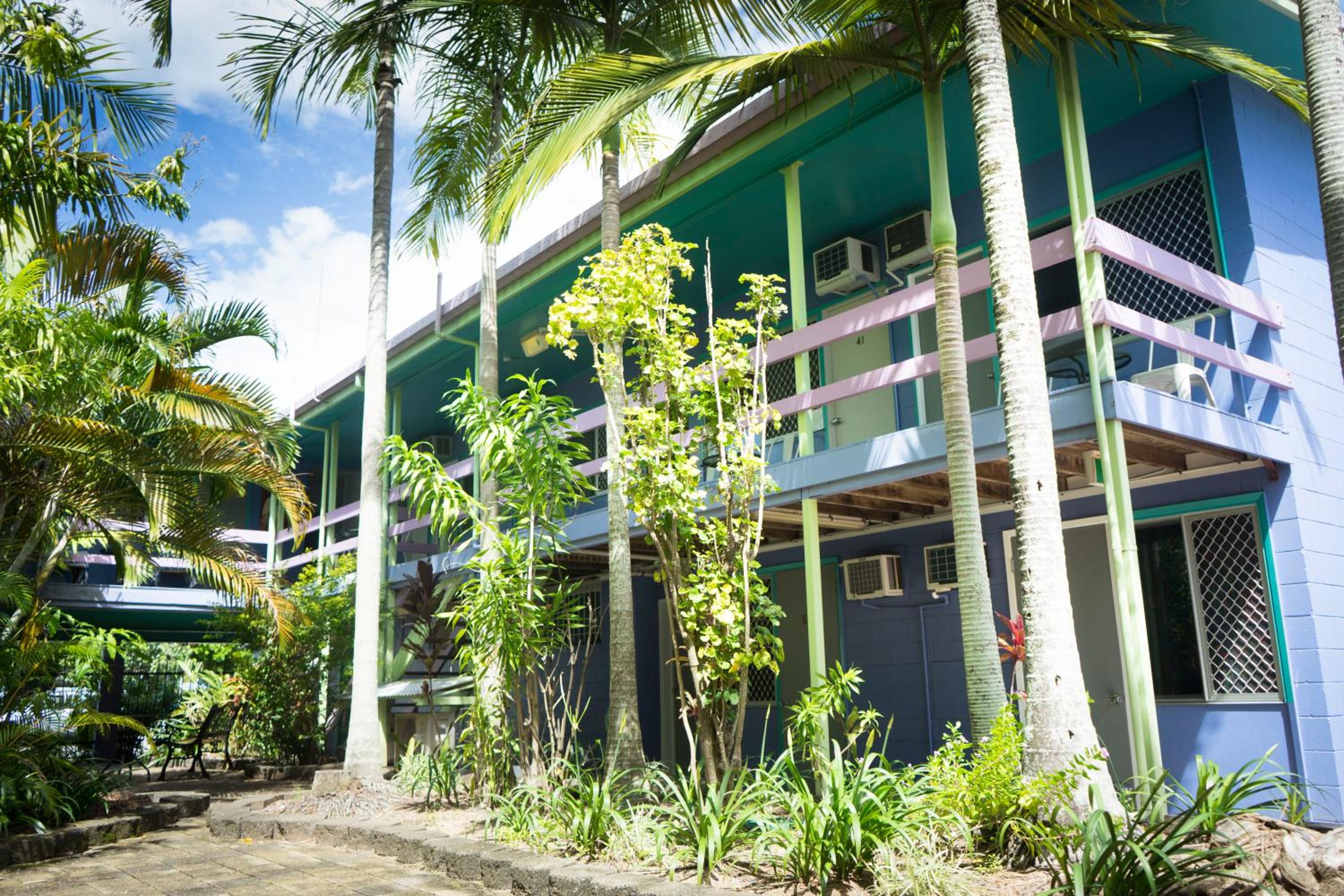Caravella Backpackers