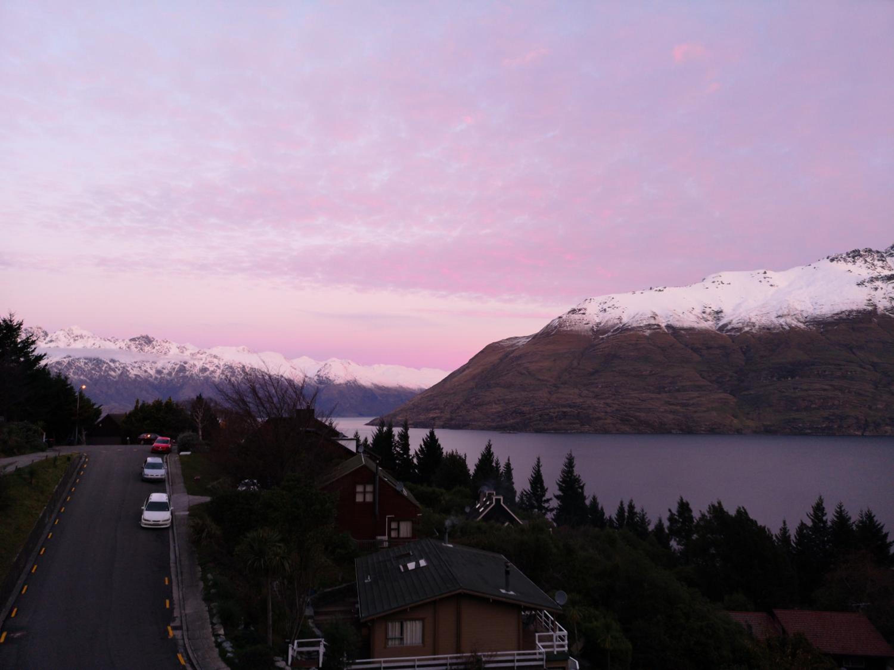 Queenstown Lakeview Holiday Home-5mins to town