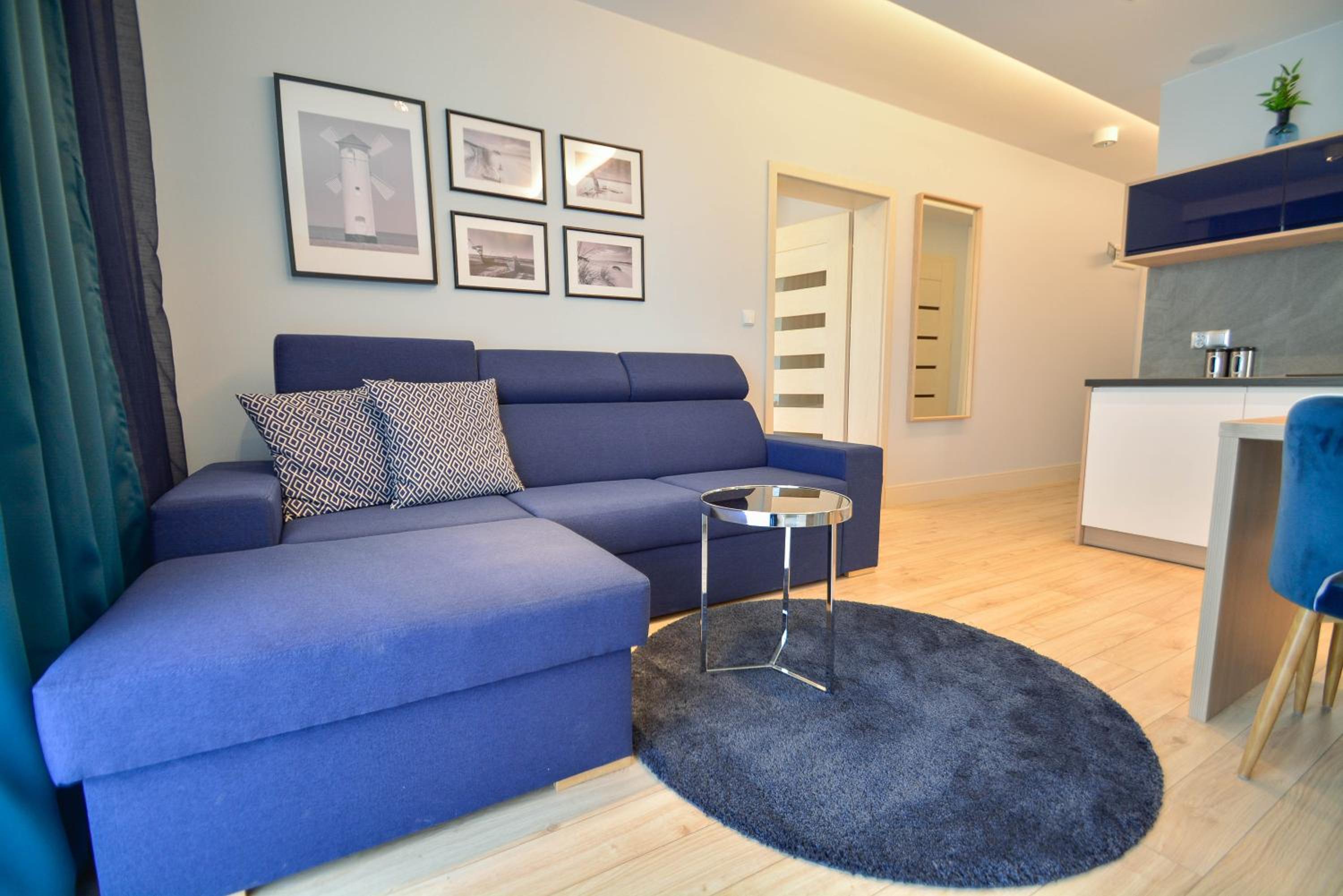 Apartamenty na Wyspie - Villa Pegaz - Parking view 2