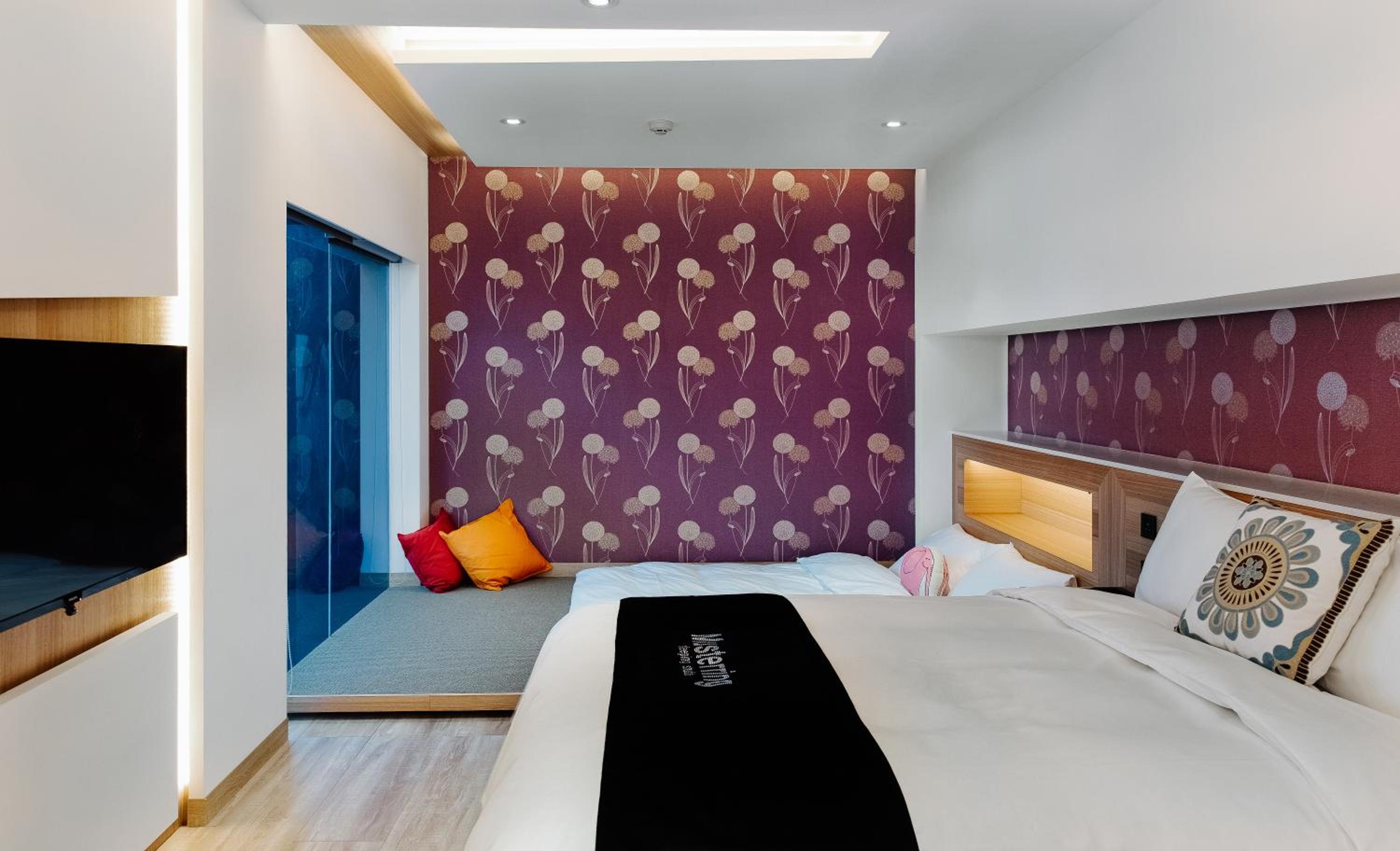 CHECK inn Taichung Zhongshan