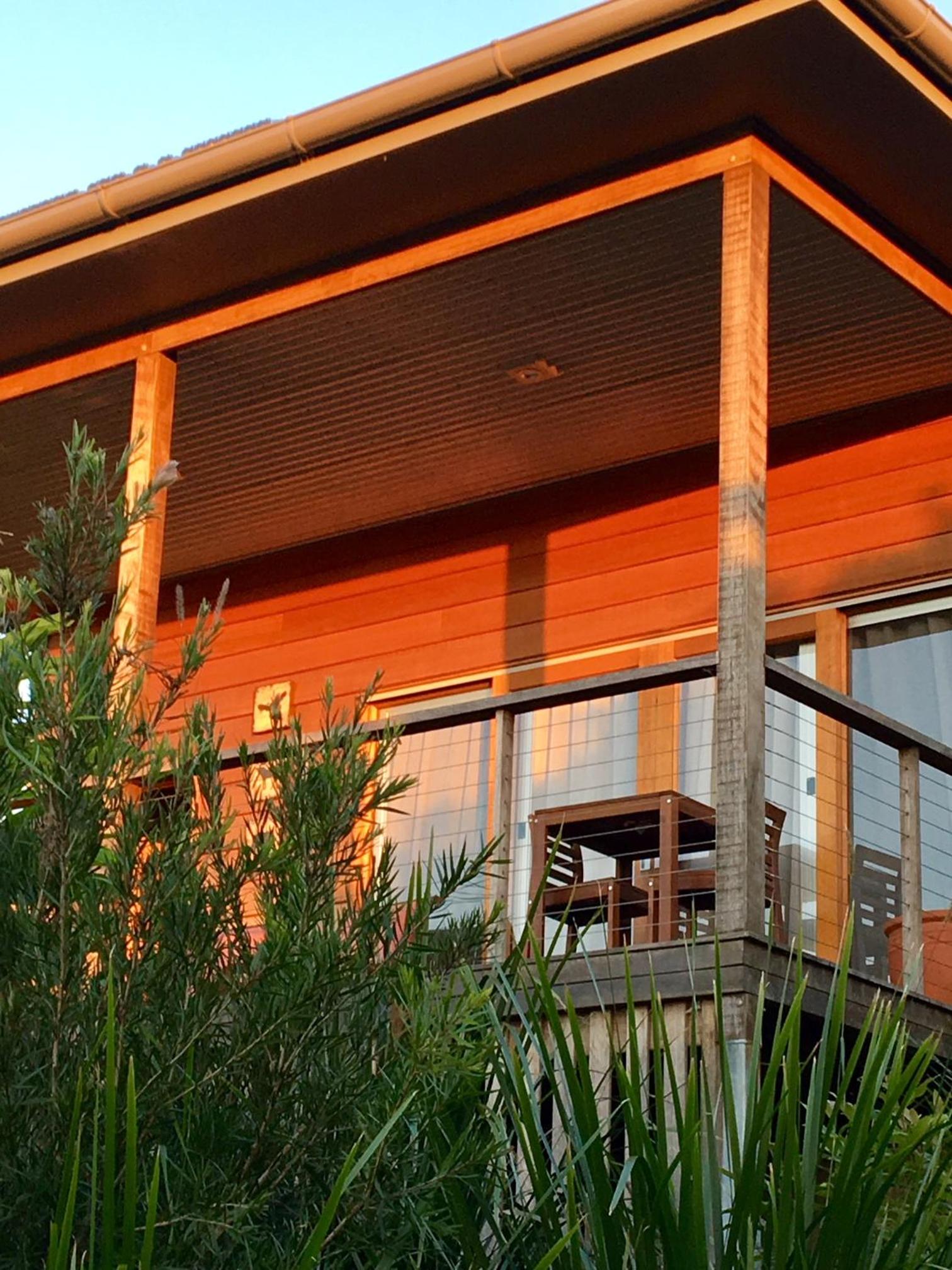 Callemondah Studio with stunning views, in Bangalow and Byron Hinterland view 2