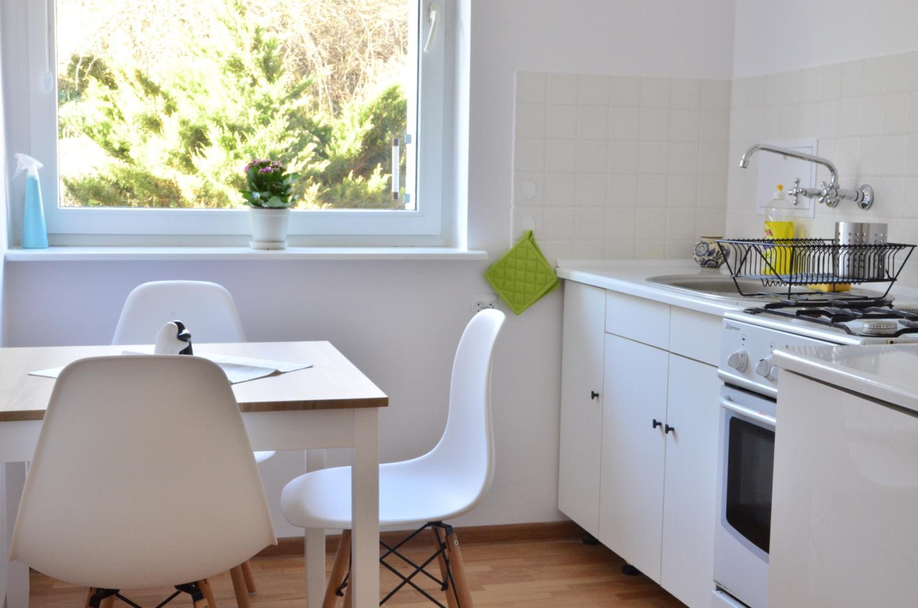 Private apartment near the city centre view 4
