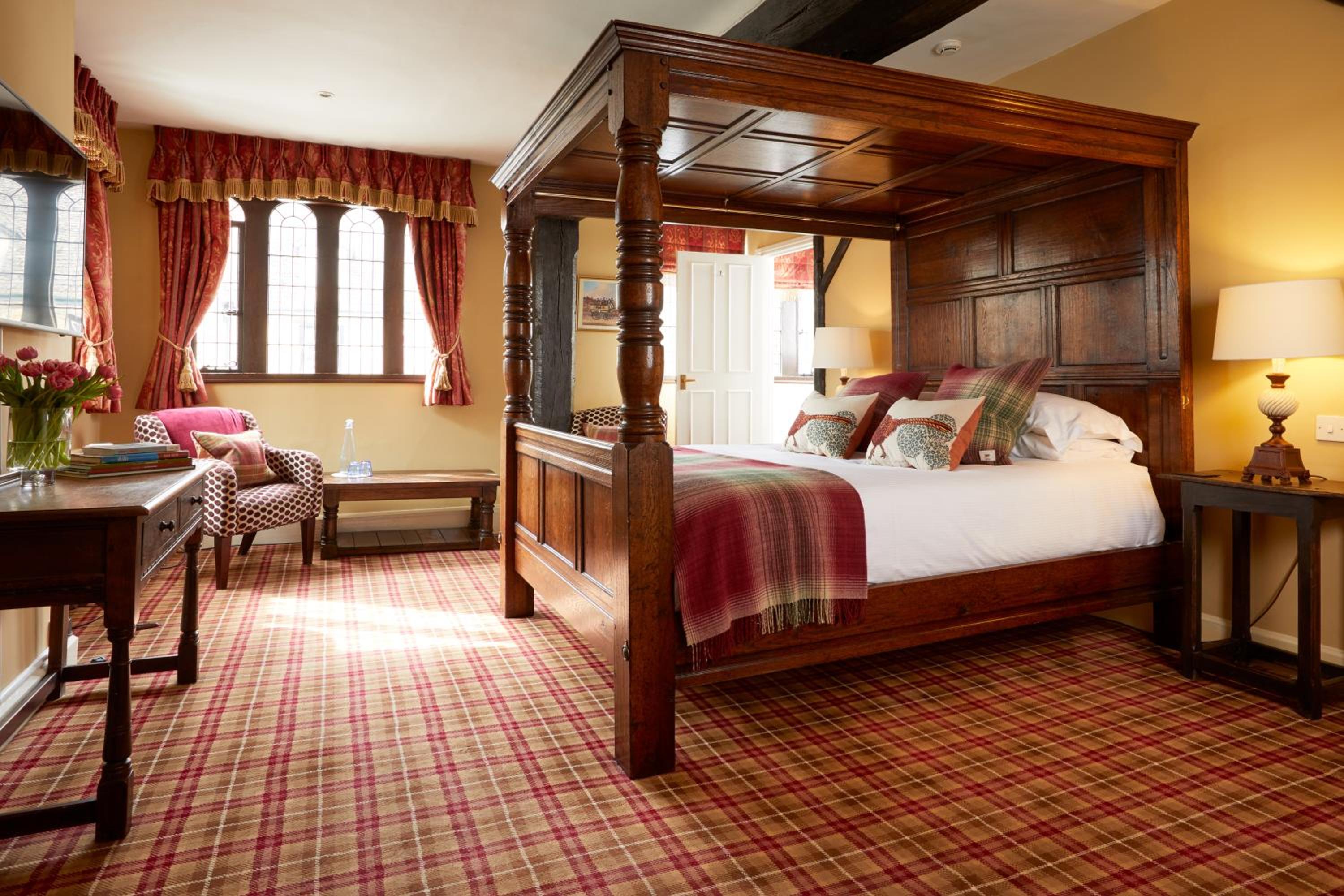 Burford House BH