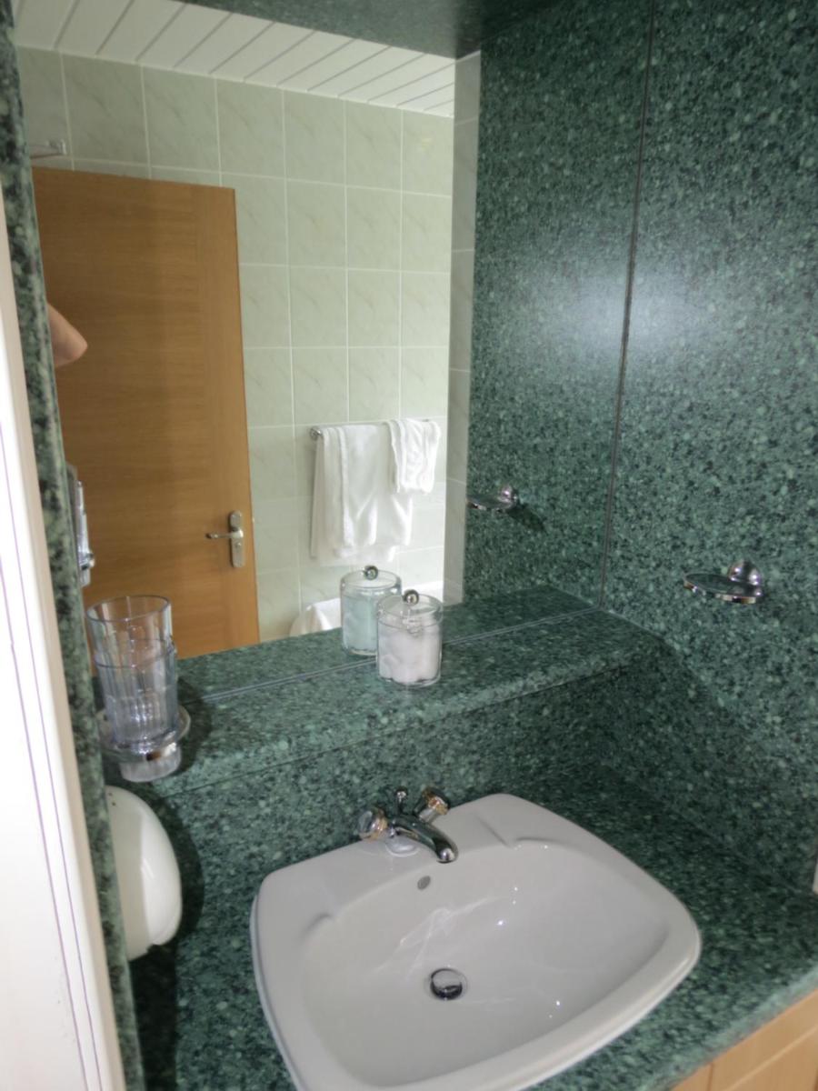 Bridlington Vacations - The Royal Bridlington - Property Image 5