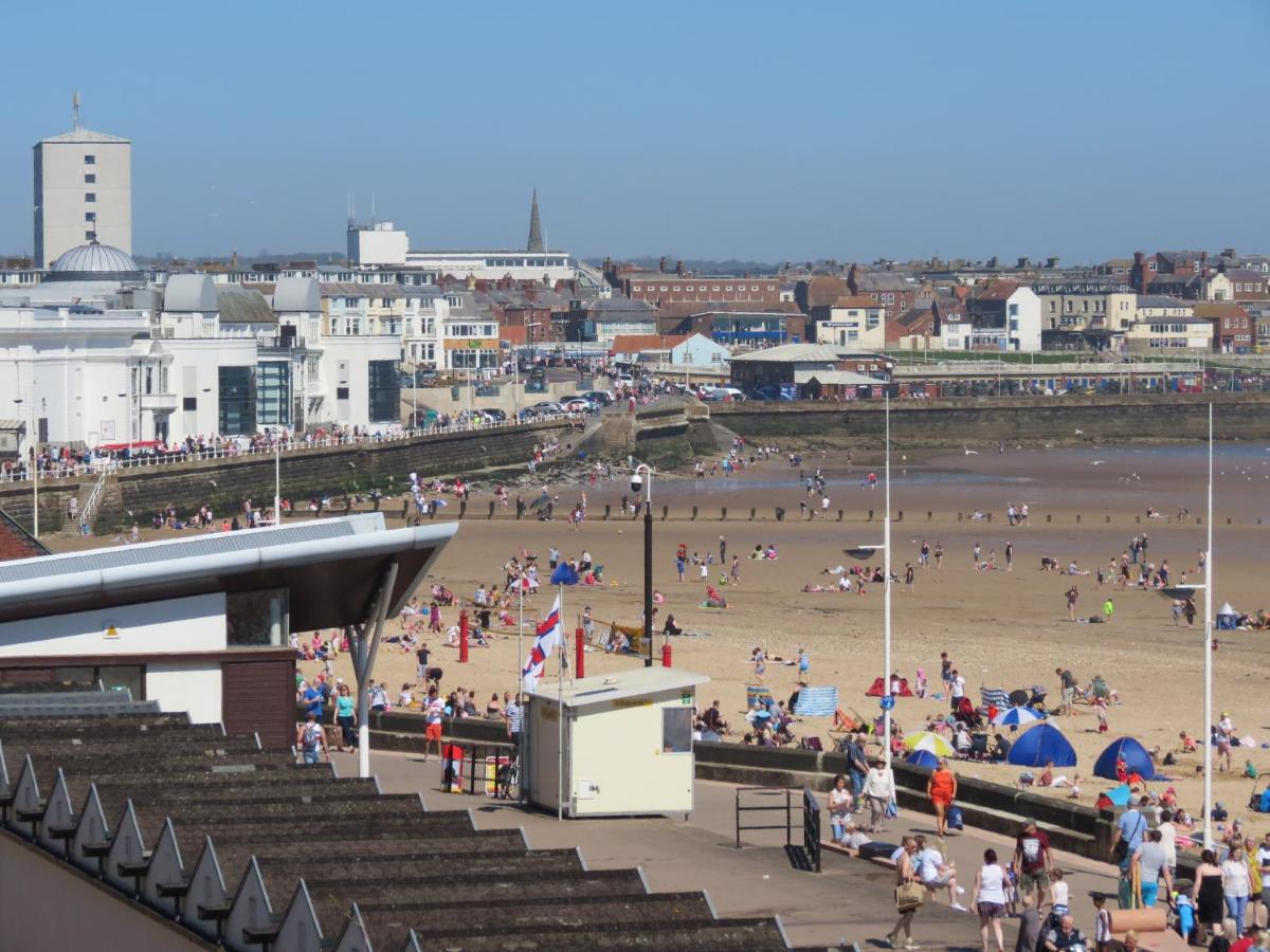 Bridlington Vacations - The Royal Bridlington - Property Image 32