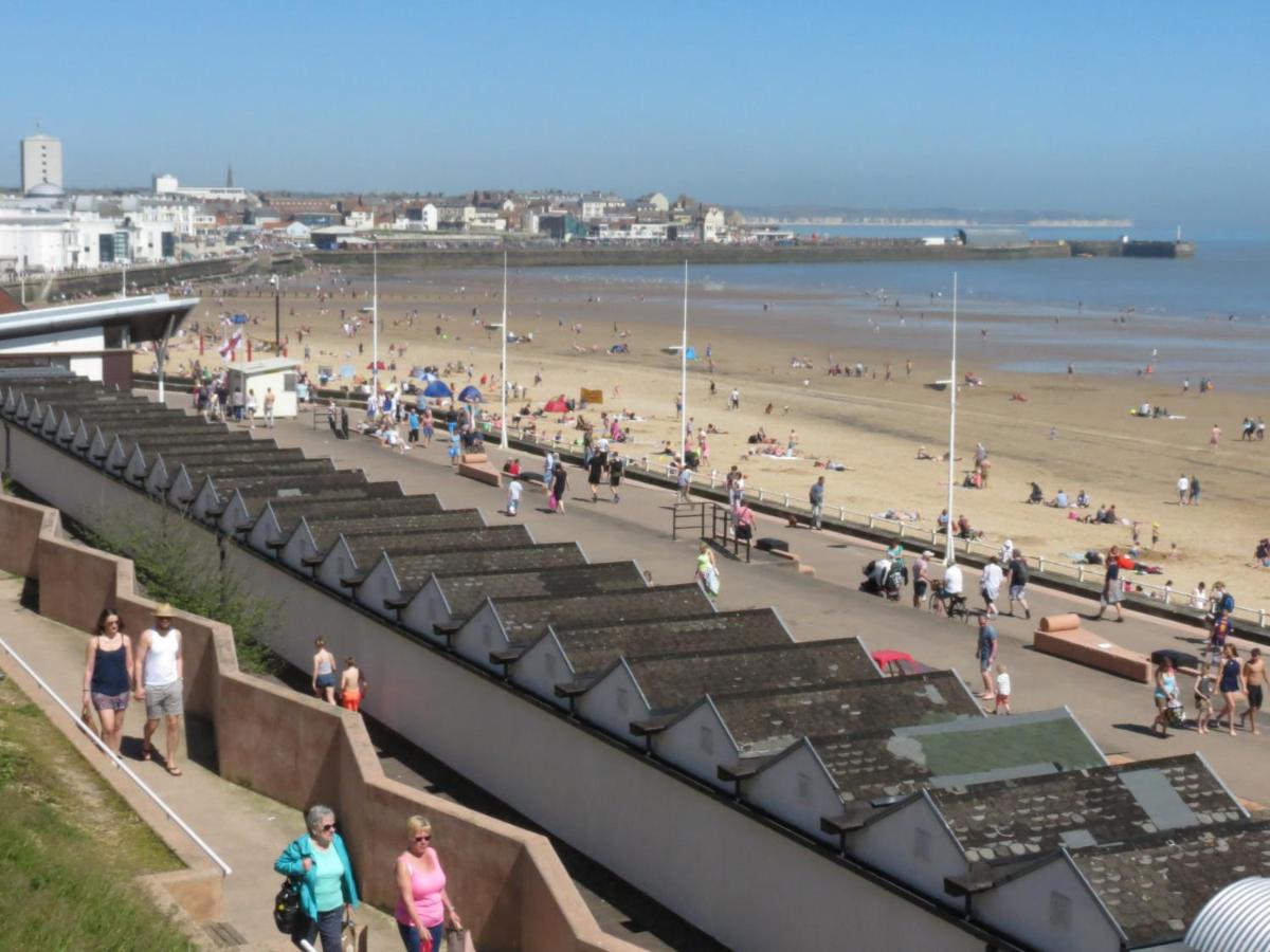 Bridlington Vacations - The Royal Bridlington - Property Image 33