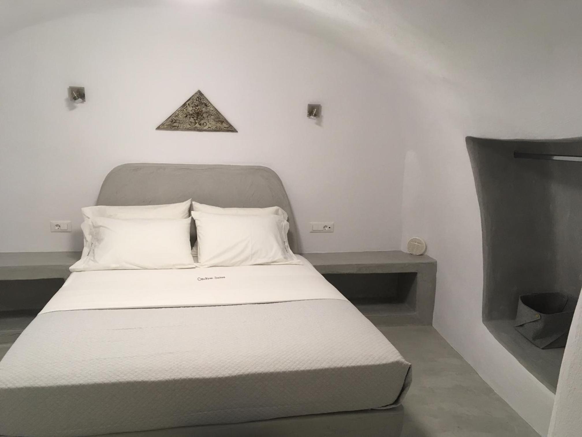 Oia Vacations - Theodora Suites - Property Image 73