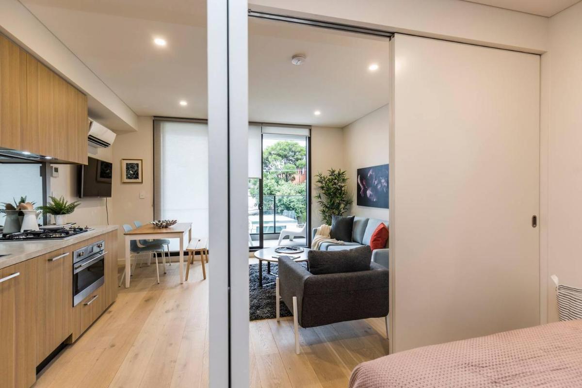 Air Conditioned One Bedroom with Pool Close To CBD